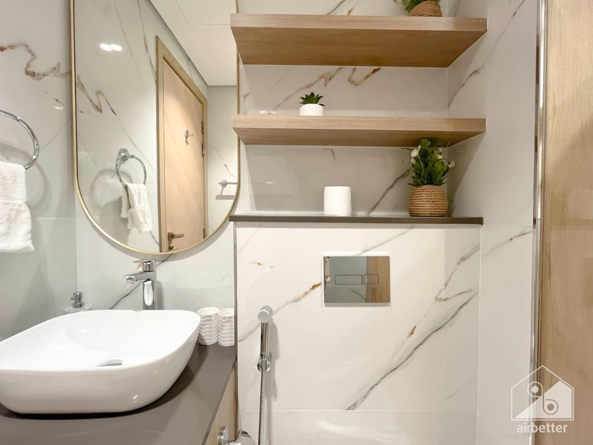 Rokane G25 Modern Comfort With Views Apartment *