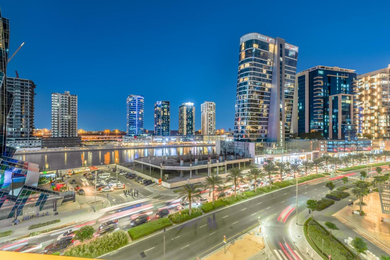 Lux 5 Min Away From Burj Khalifa & Mall Apartment