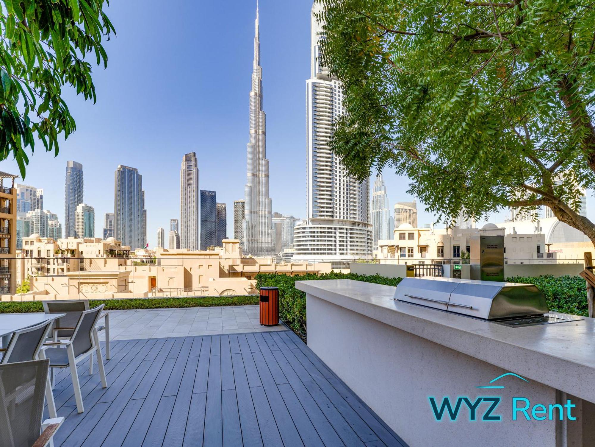 Sleek 1 Bedroom In Burj Royale With Canal View *
