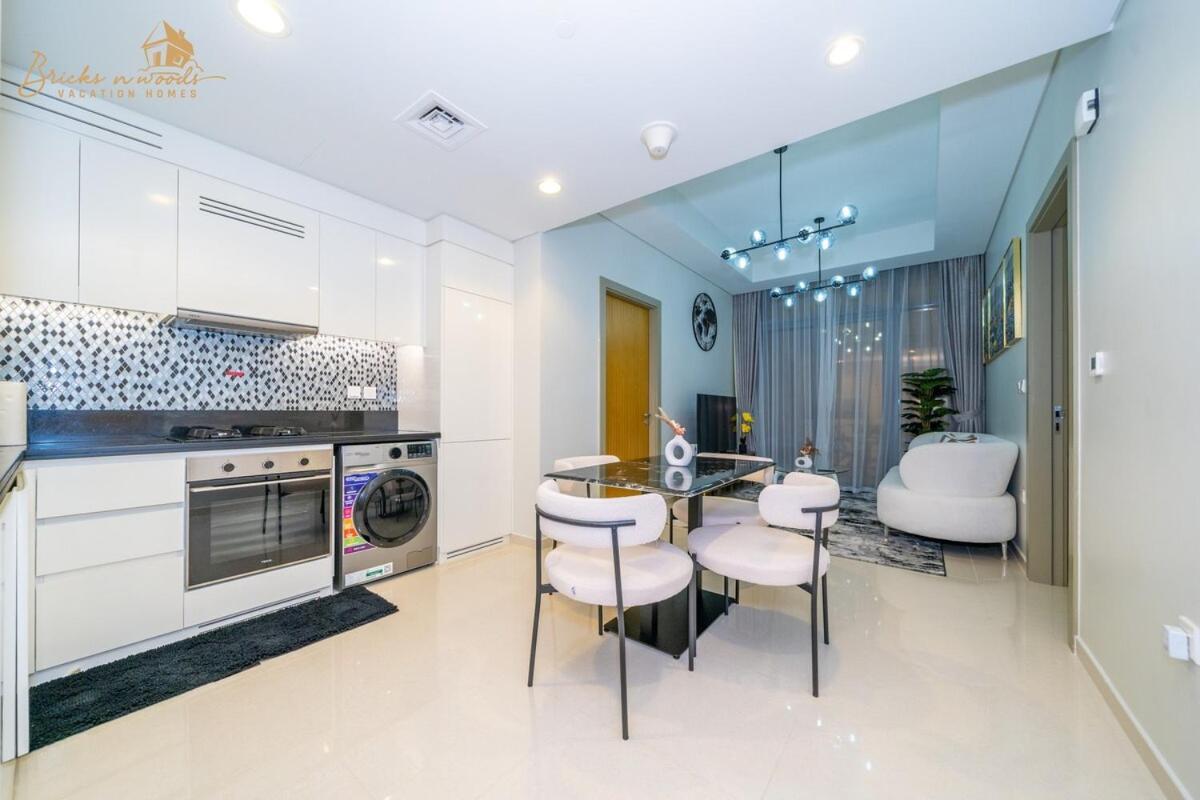 Chic Sea View 2bhk 4pax Apartment