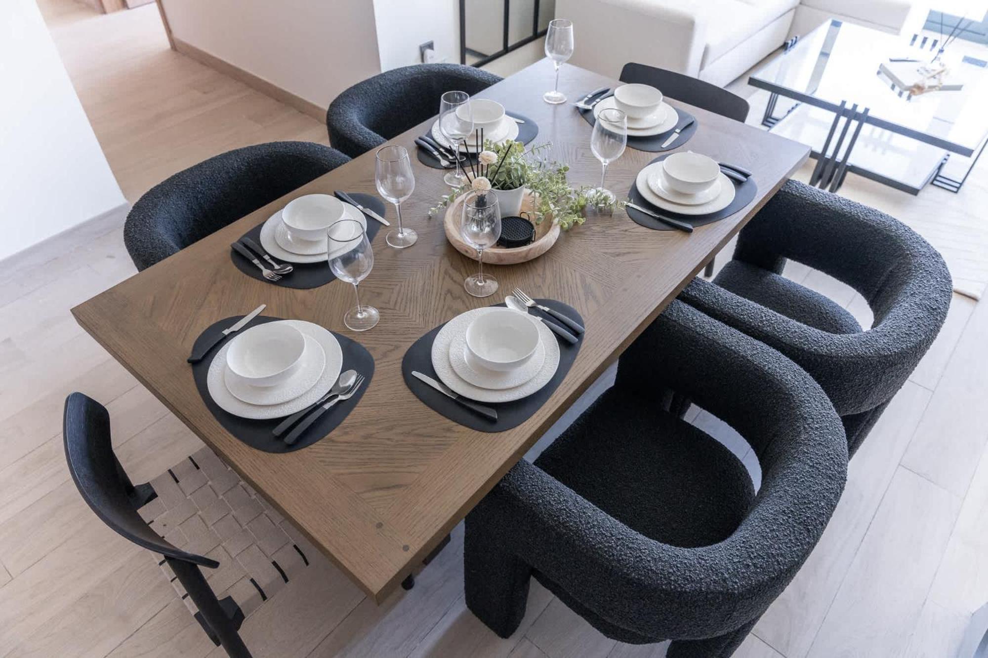 Bright And Elegant 3-bedroom Escape Perfect For Families In Meydan Apartment *