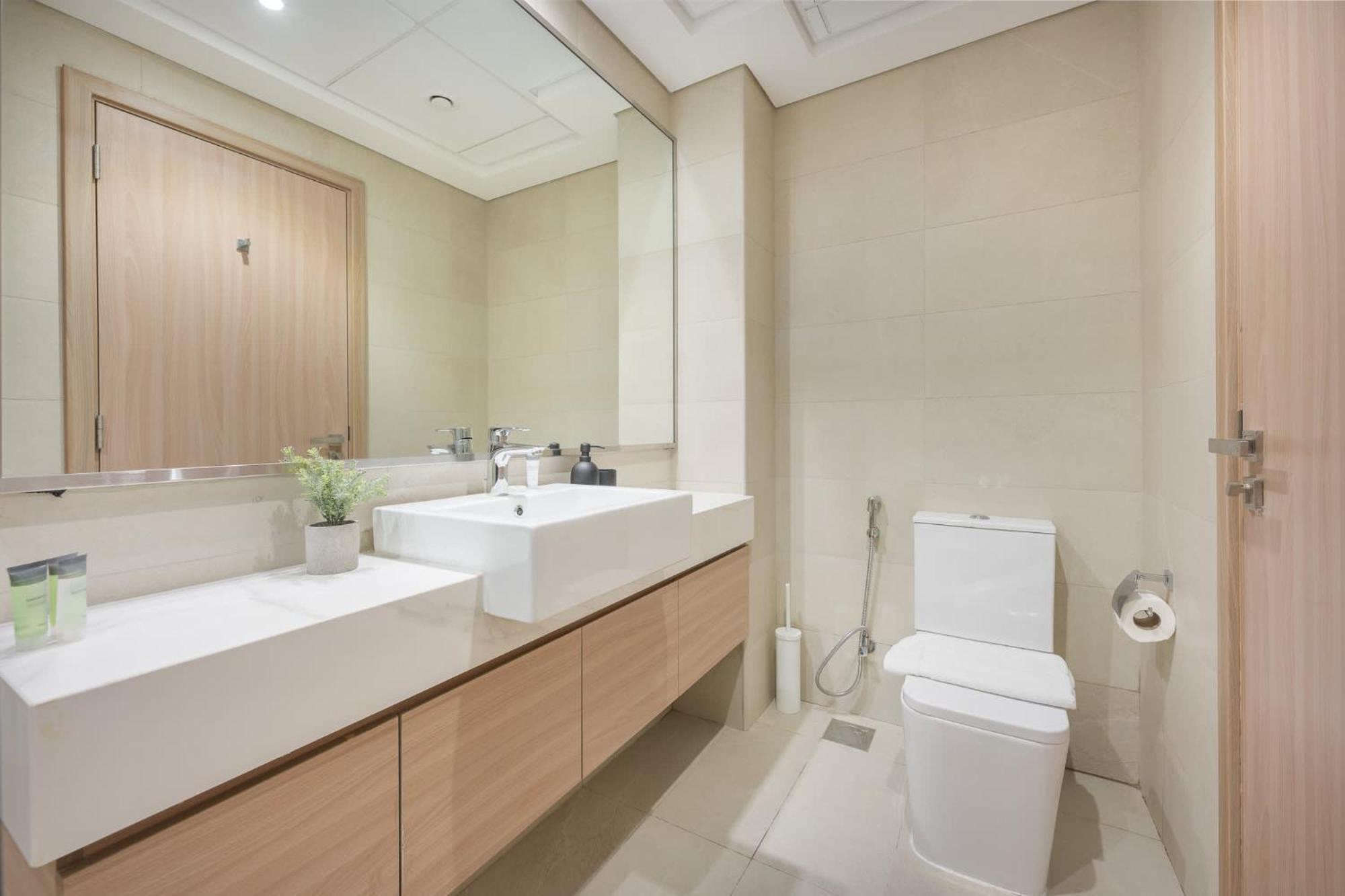 Bright And Elegant 3-bedroom Escape Perfect For Families In Meydan