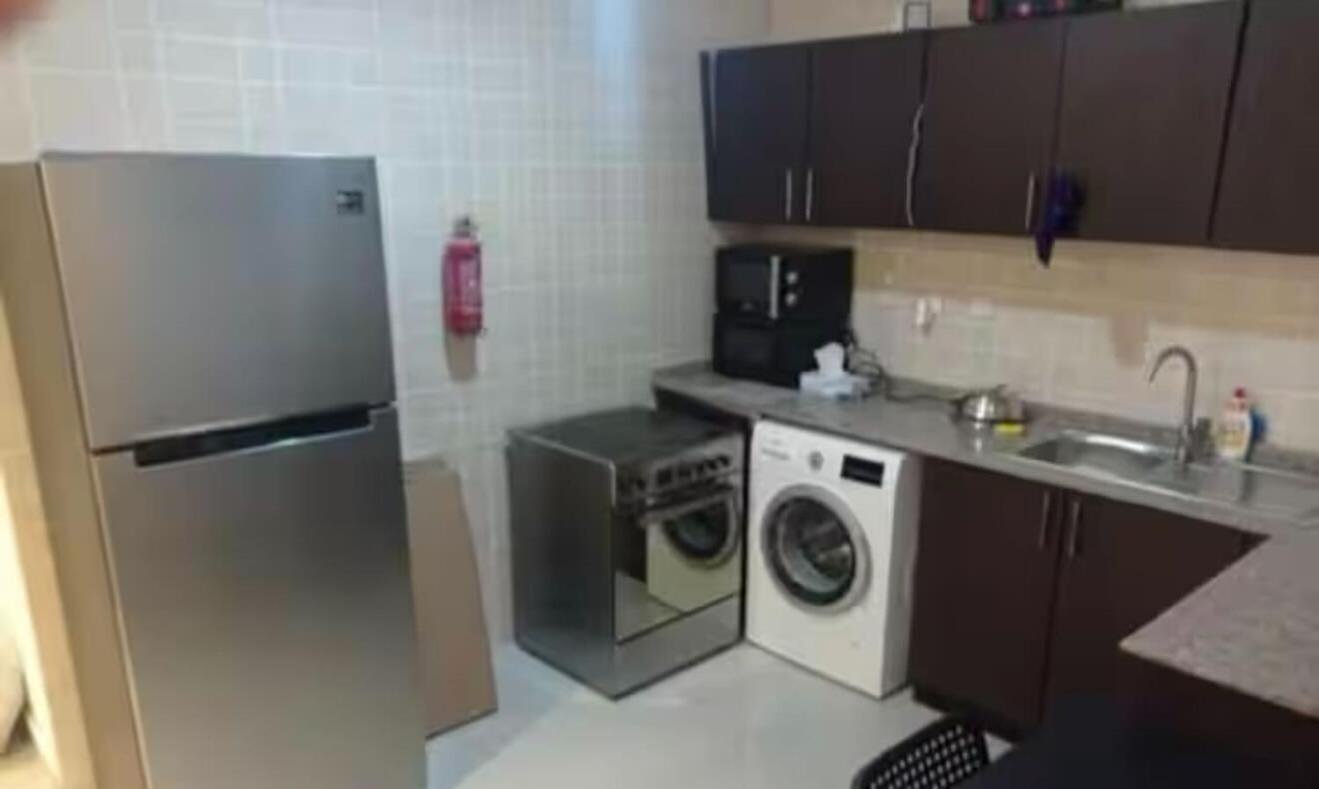 Ideal Partition In Barsha 1 Near Metro *