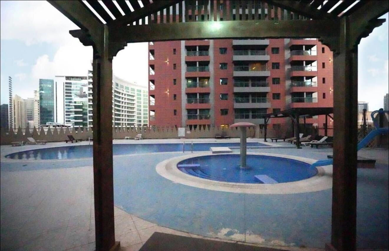Homestay The Junction Partition In Barsha Heights
