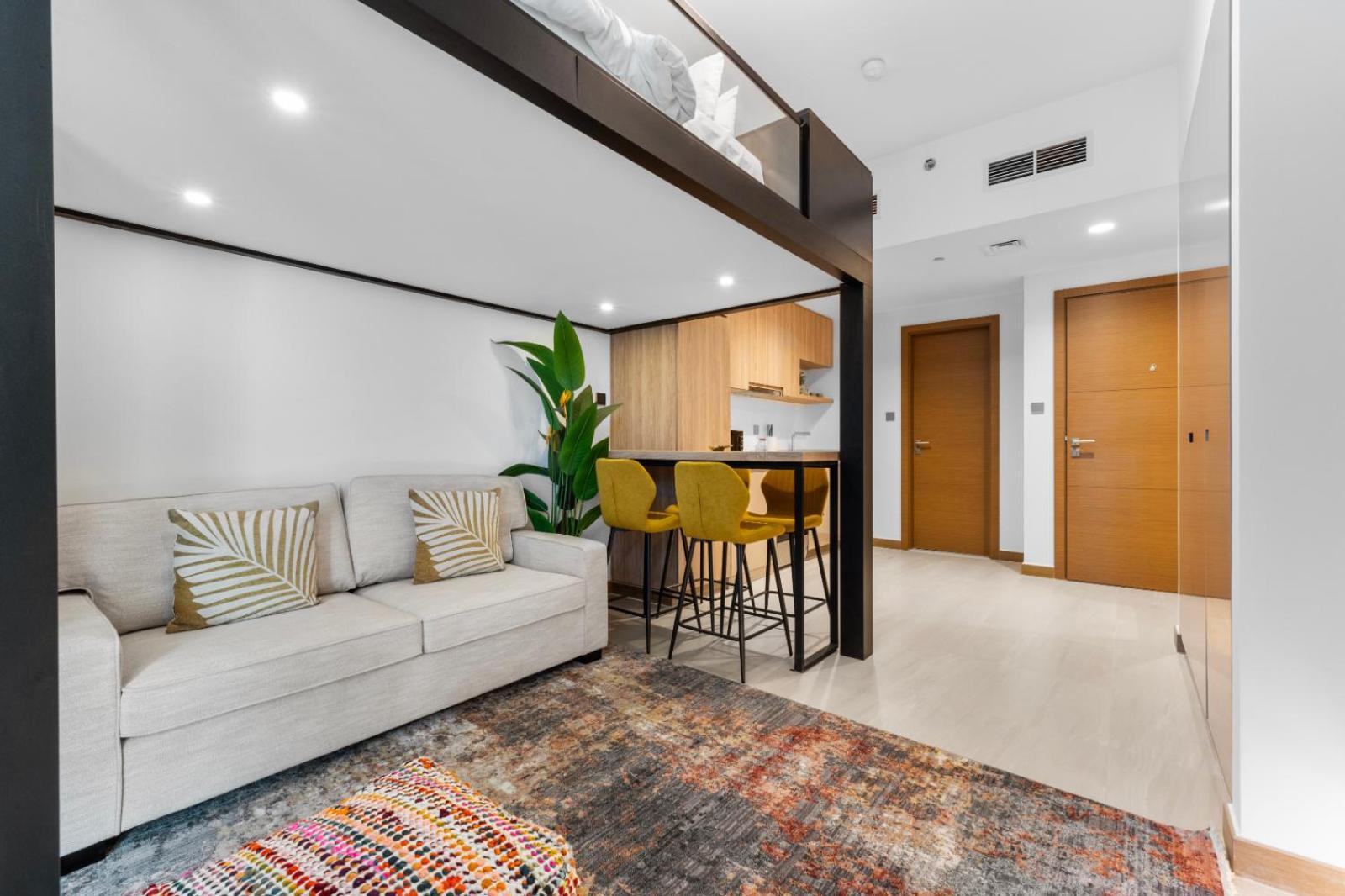 Big Layout 5 Mins From Mall And Burj Khalifa Apartment