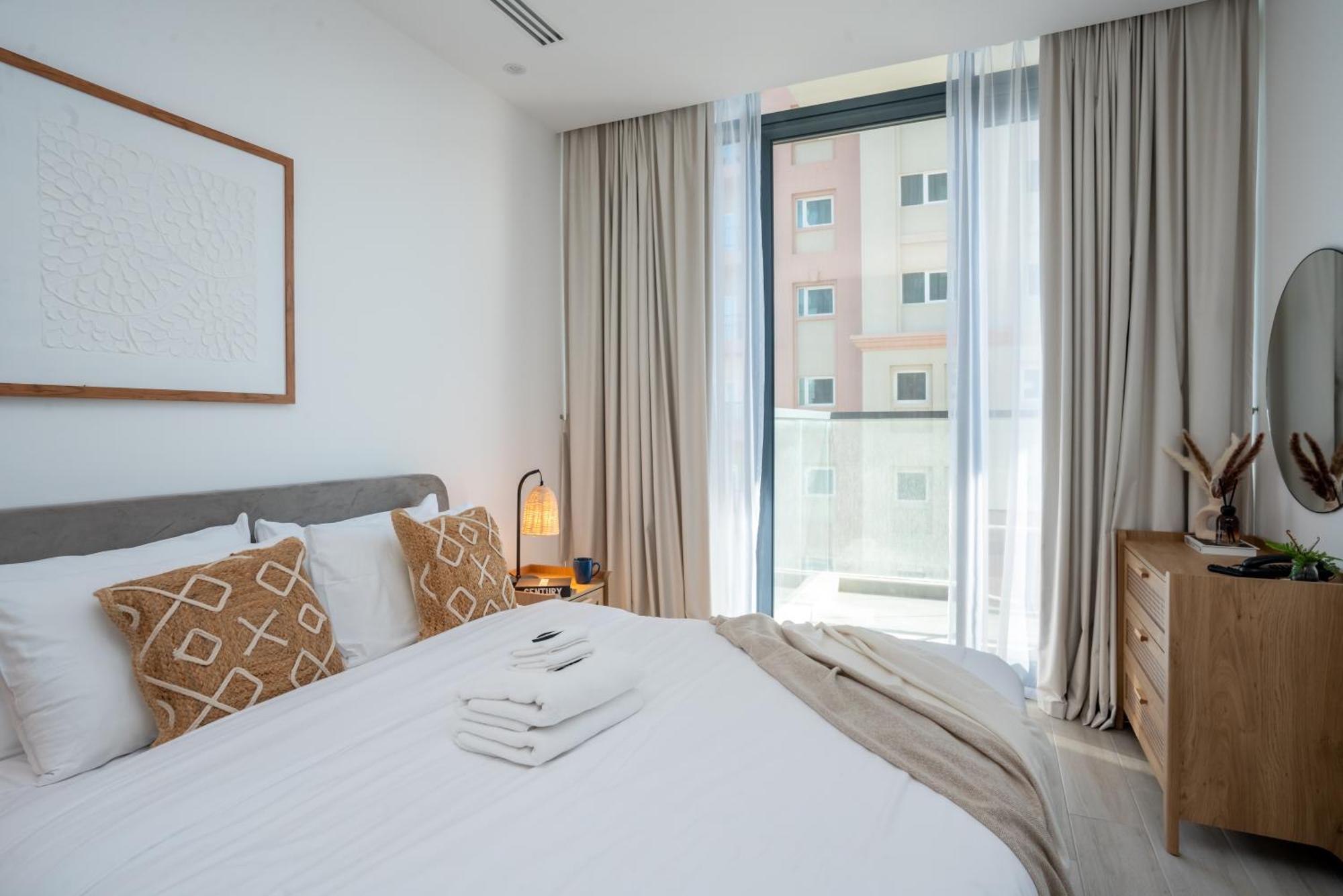 Apartment Comfy 1br W Cinema Business Centre Pool Table And Sauna Dubai