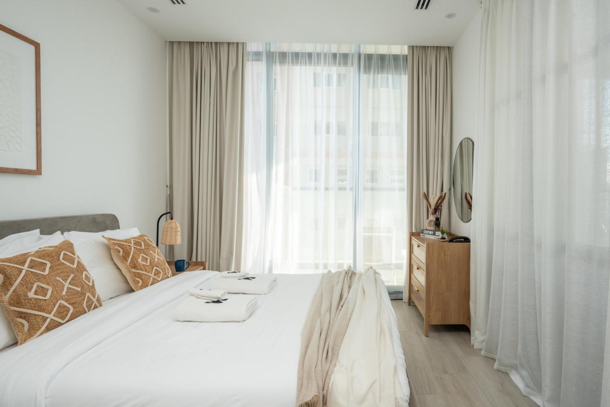 Comfy 1br W Cinema Business Centre Pool Table And Sauna Apartment *