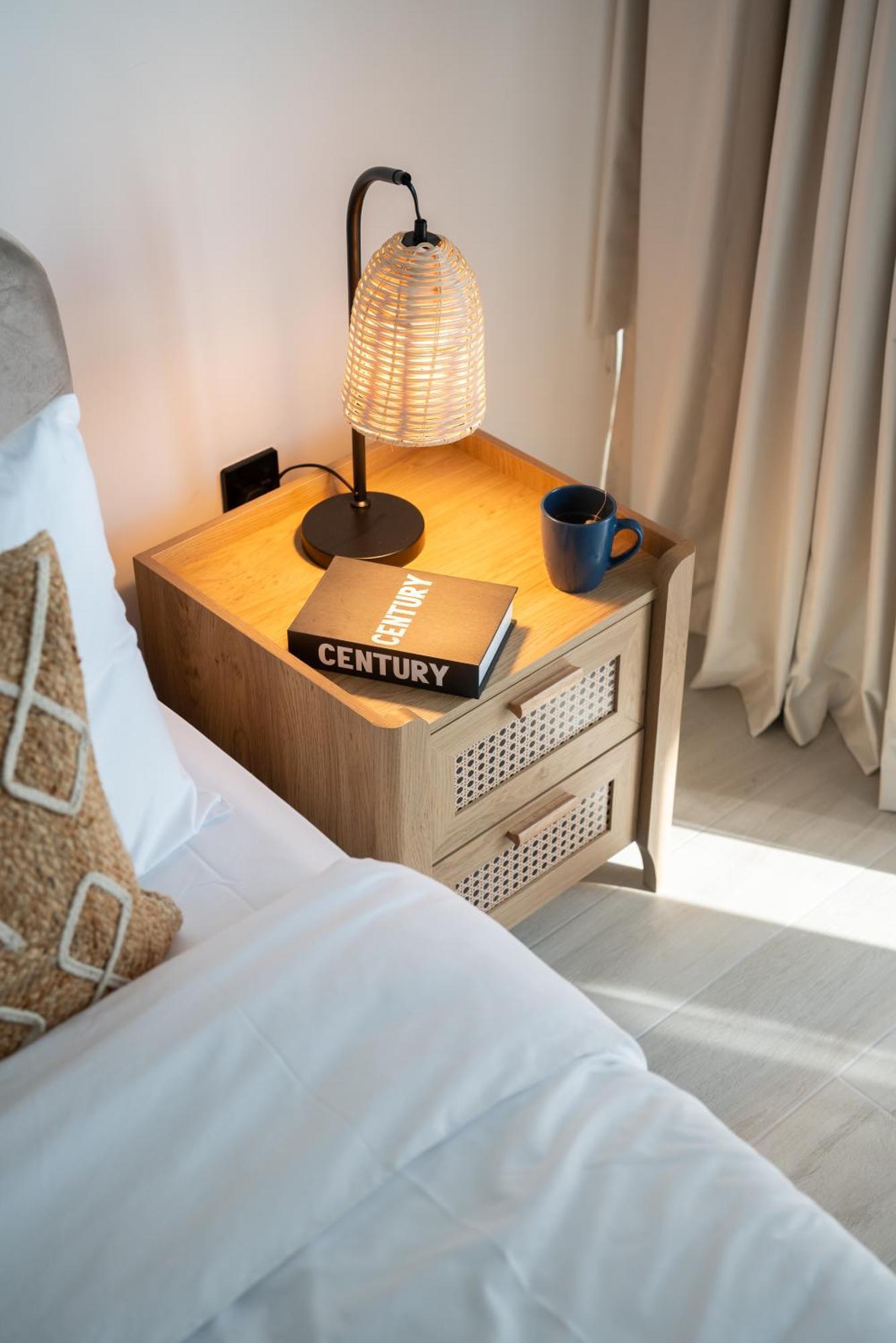 Comfy 1br W Cinema Business Centre Pool Table And Sauna Apartment