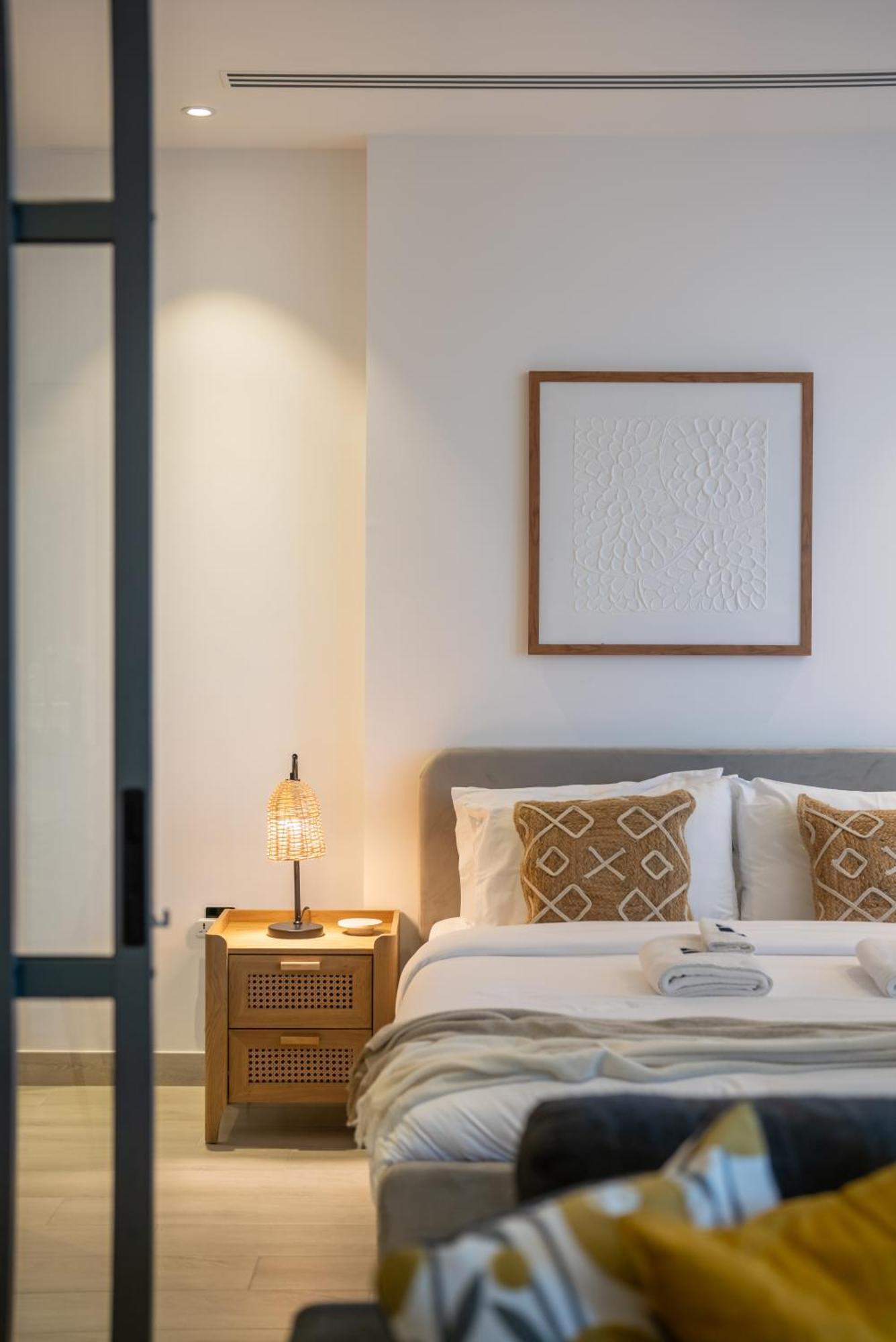 Apartment Comfy 1br W Cinema Business Centre Pool Table And Sauna Dubai