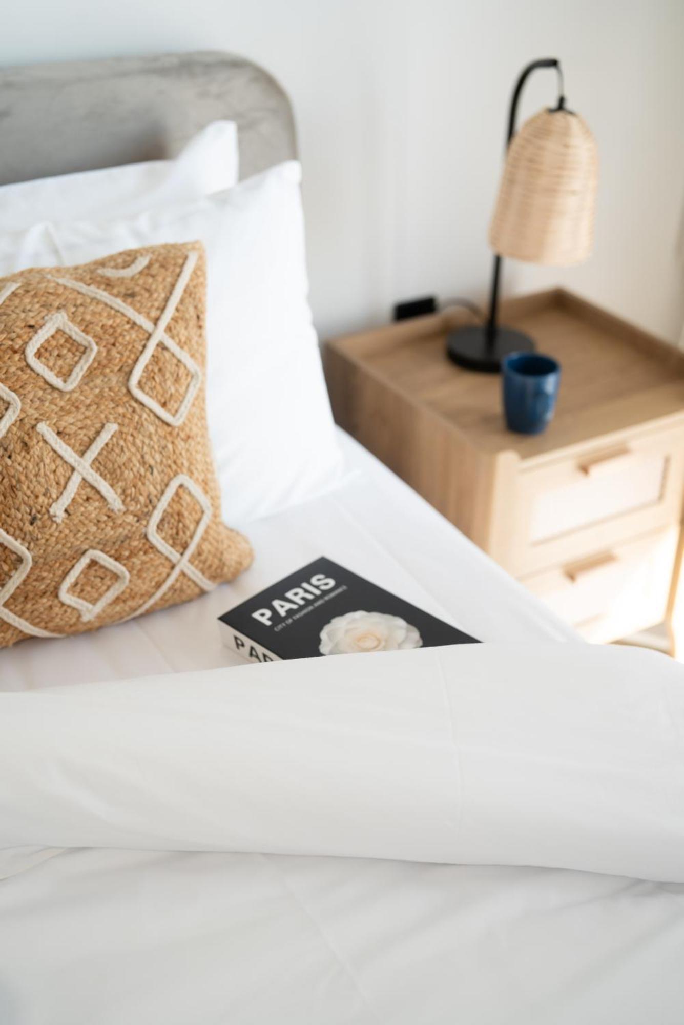 Comfy 1br W Cinema Business Centre Pool Table And Sauna