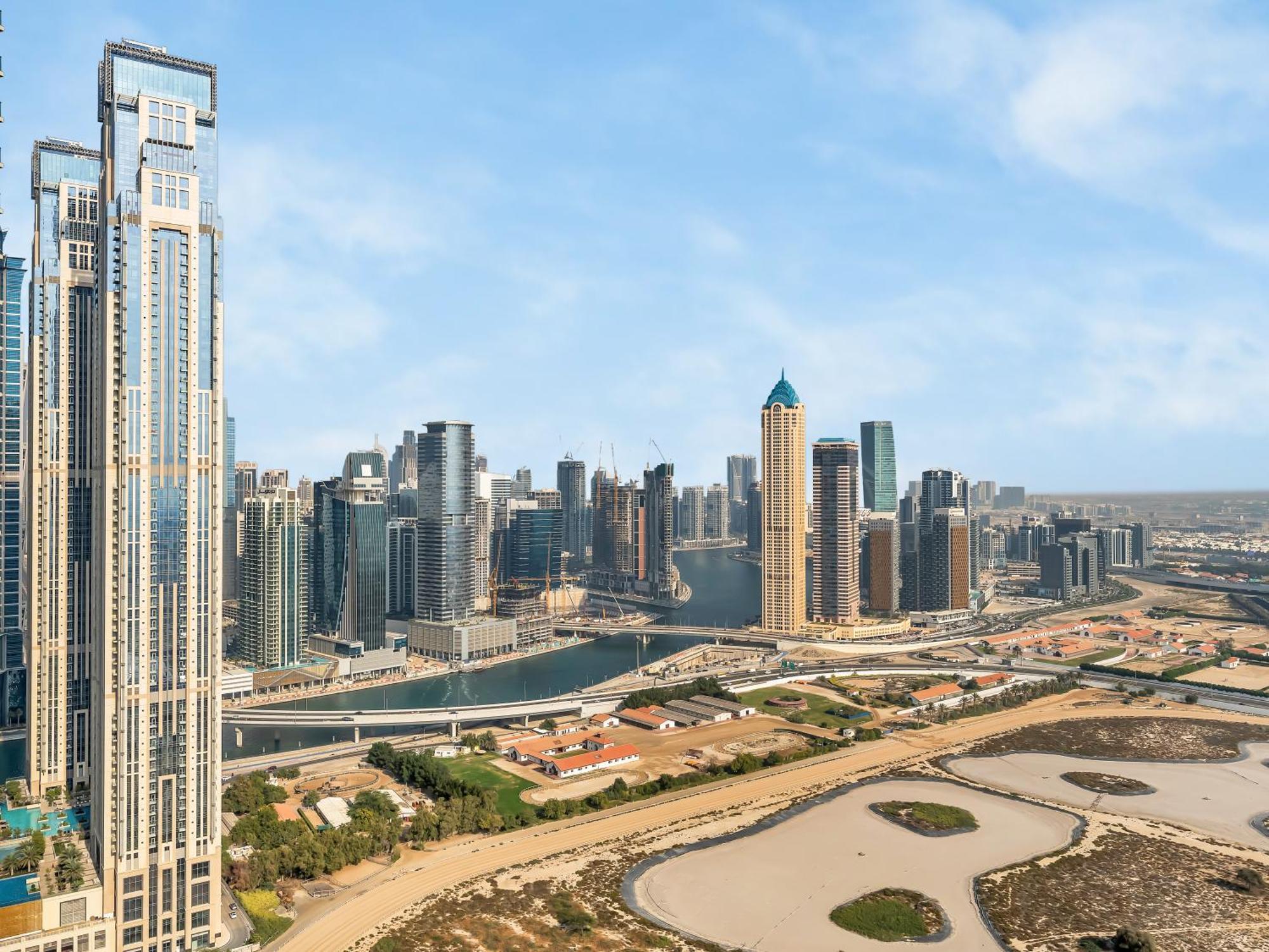 Lux 3bhk Apartment, High Floor In Business Bay With Canal Views Apartment *