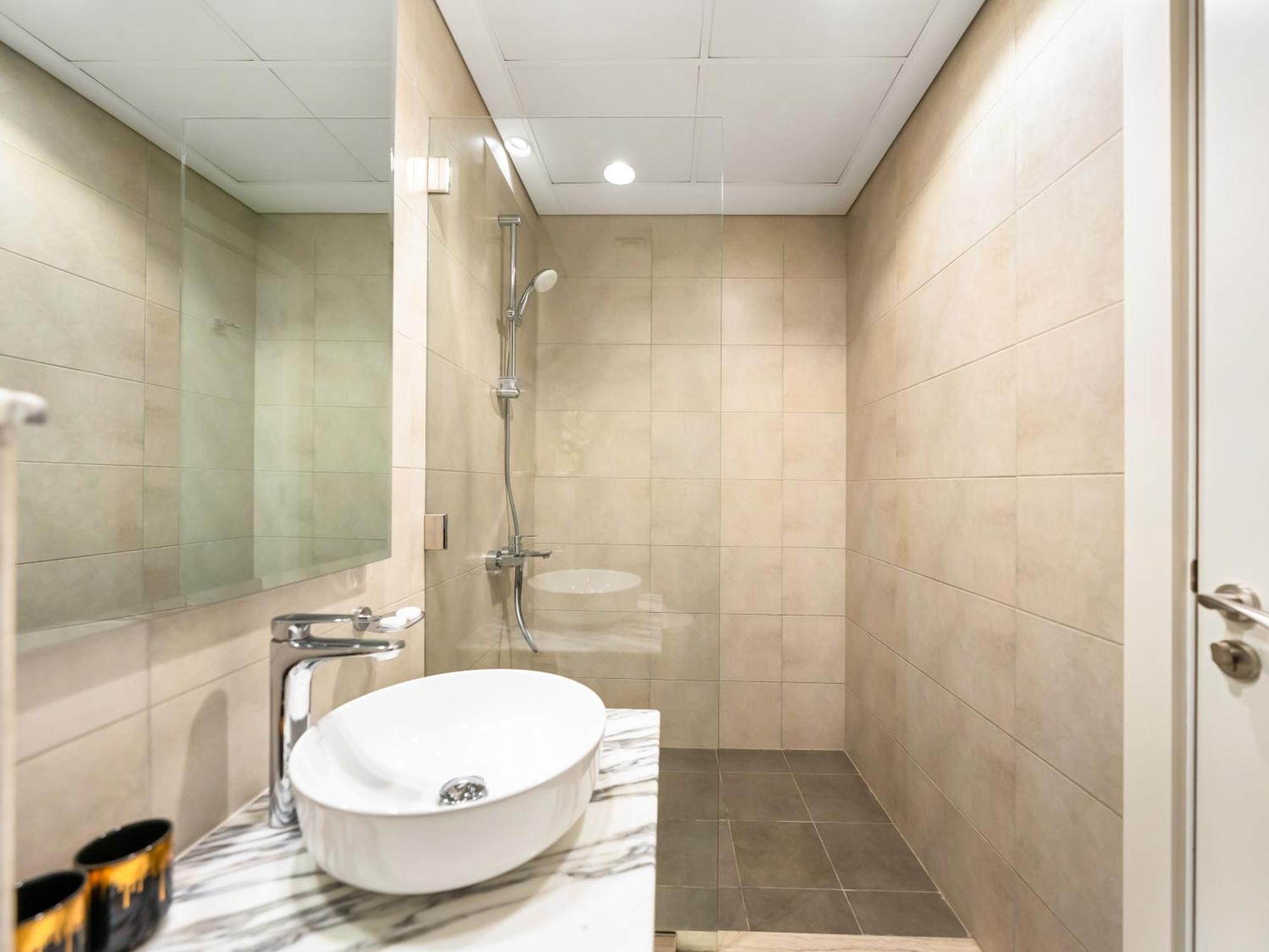 Lux 3bhk Apartment, High Floor In Business Bay With Canal Views