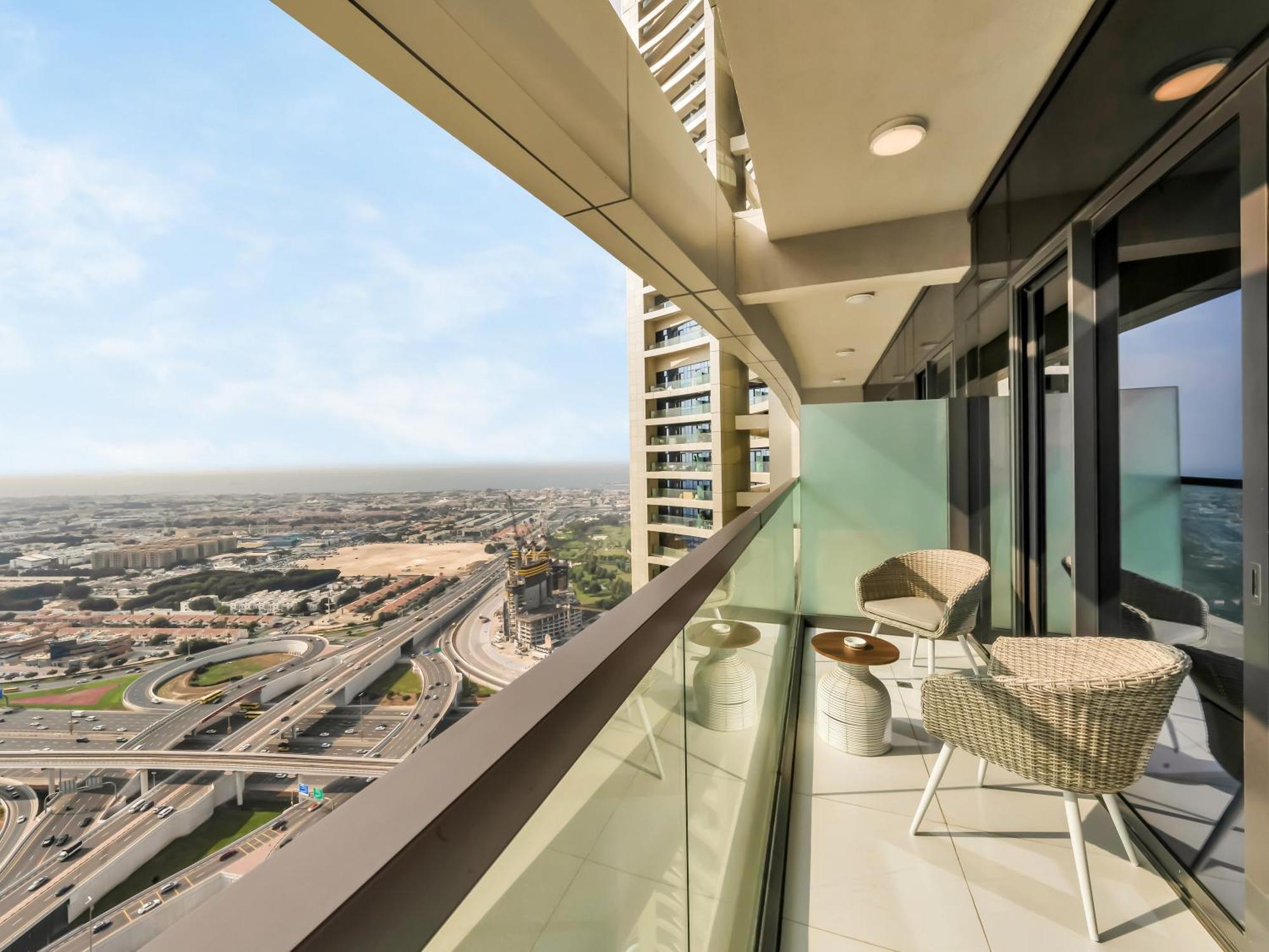 Apartment Lux 3bhk Apartment, High Floor In Business Bay With Canal Views Dubai