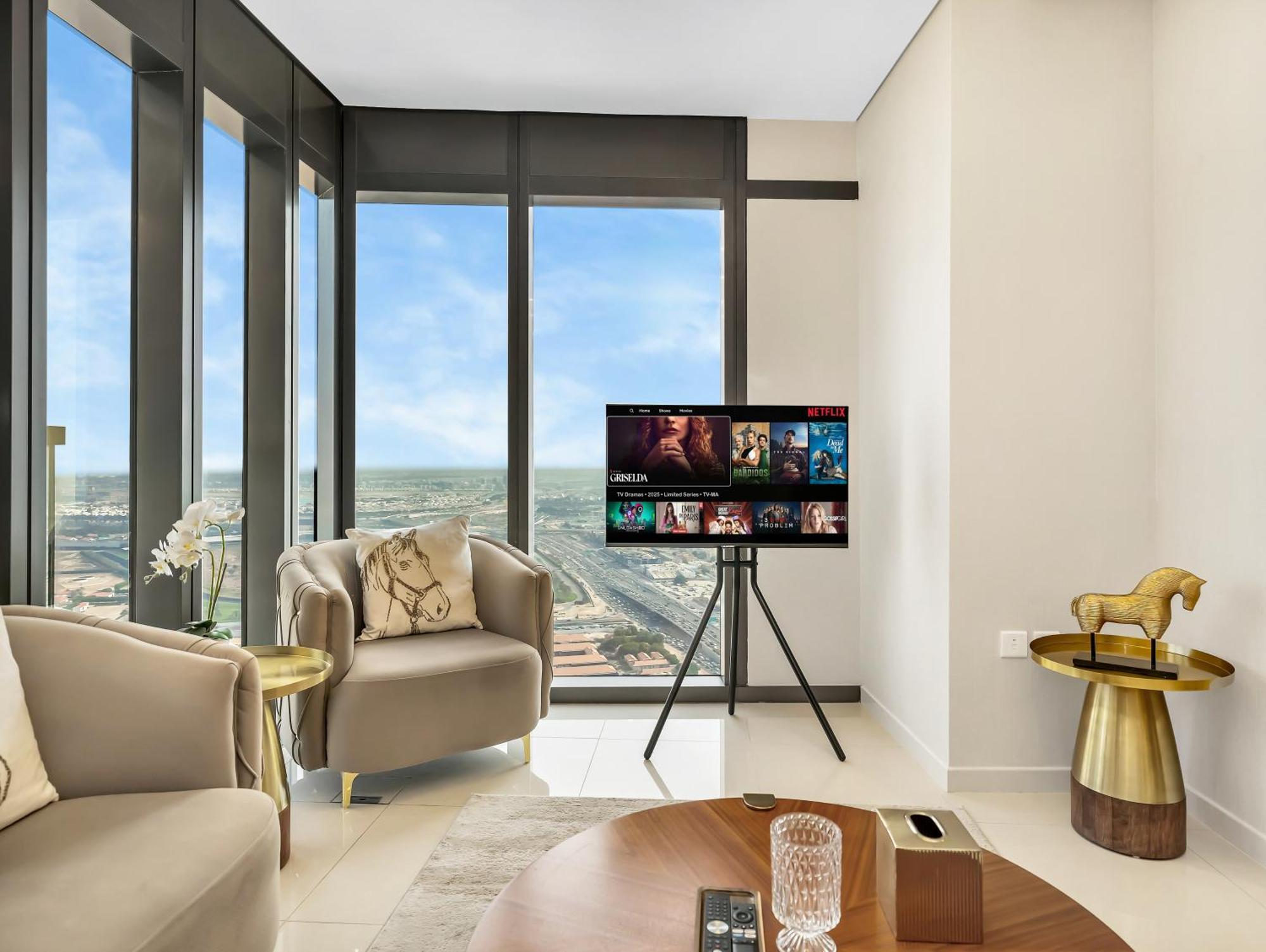 Lux 3bhk Apartment, High Floor In Business Bay With Canal Views Apartment Dubai