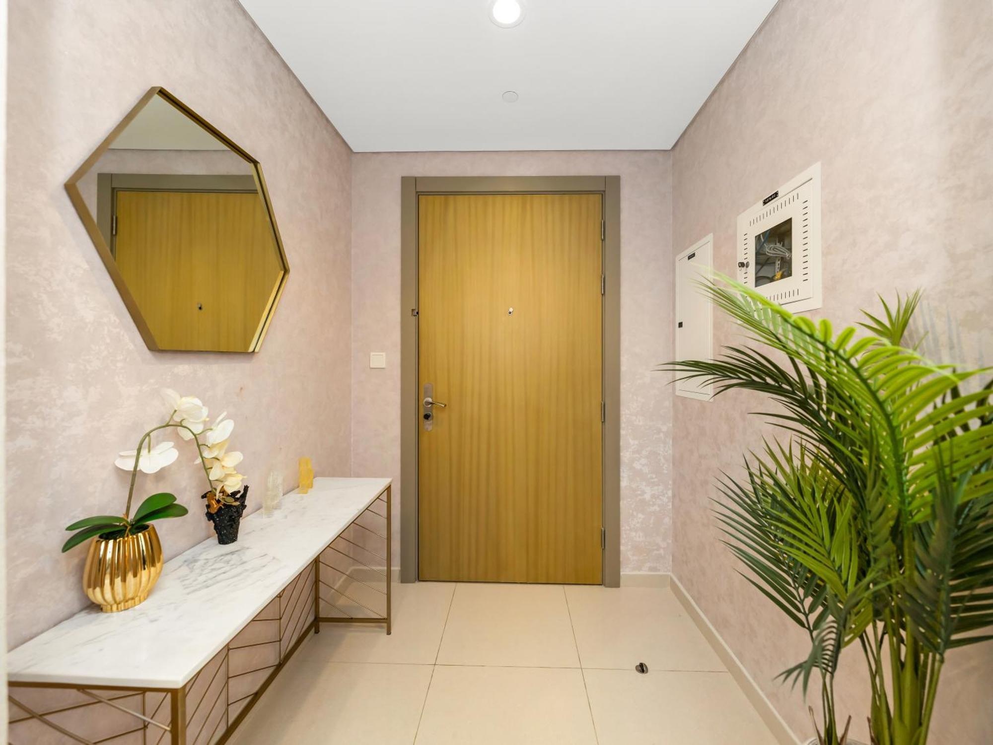Apartment Lux 3bhk Apartment, High Floor In Business Bay With Canal Views