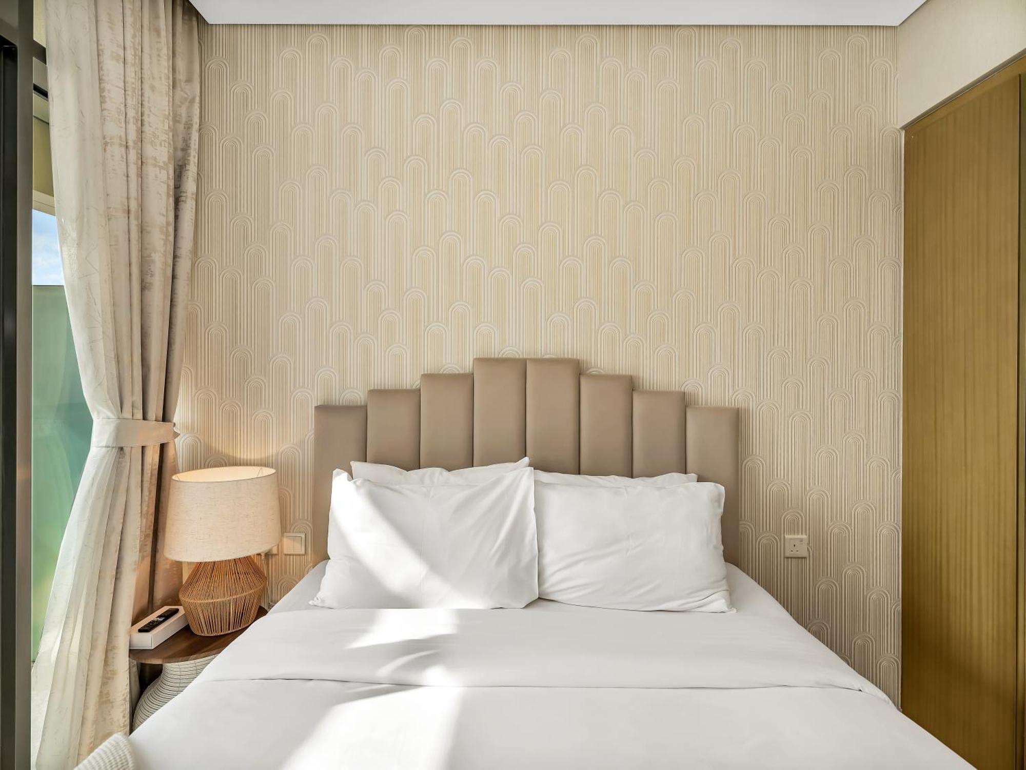 Apartment Lux 3bhk Apartment, High Floor In Business Bay With Canal Views *