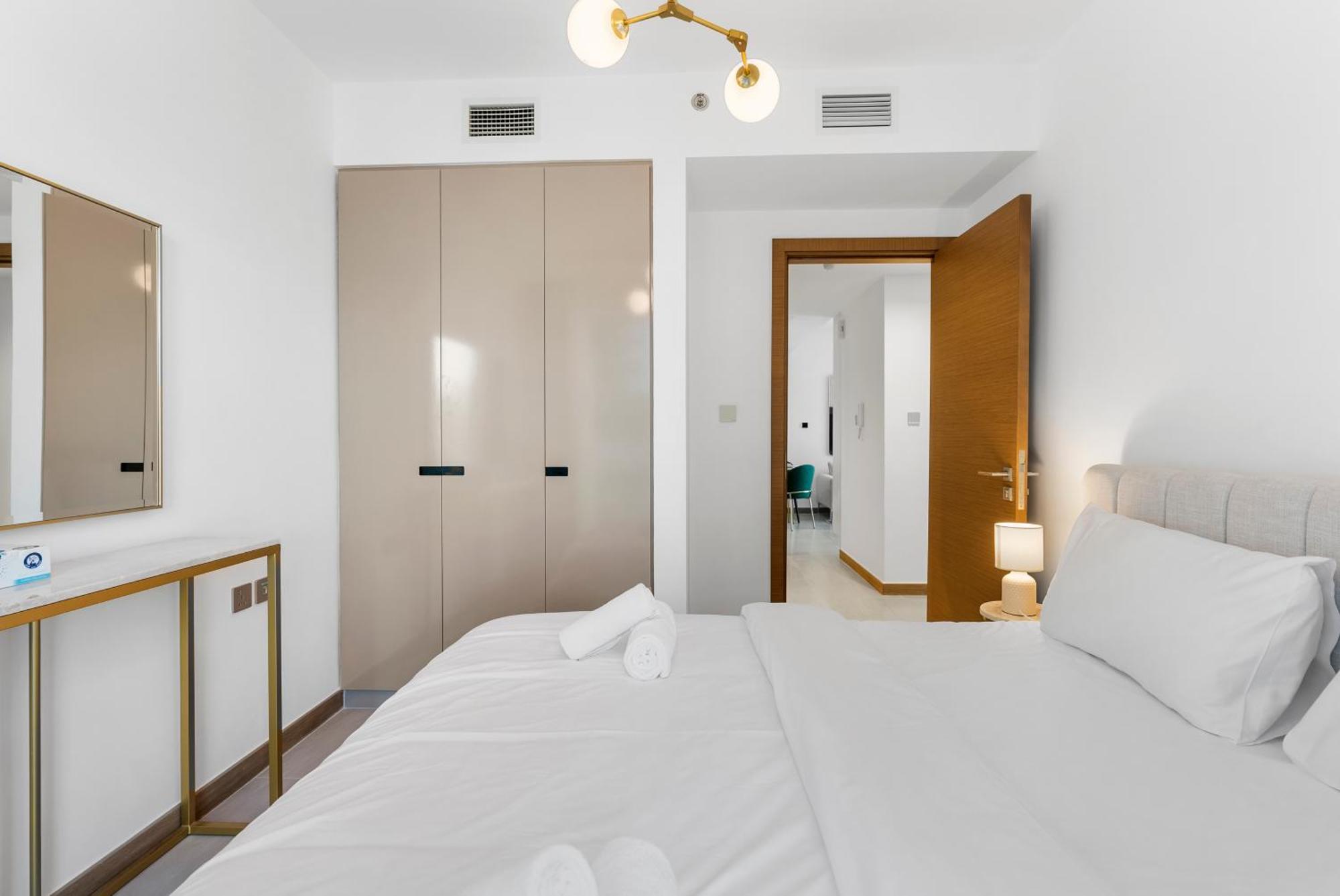 Lux 2br In Missoni Tower - 5 Mins To Burj Khalifa Apartment *