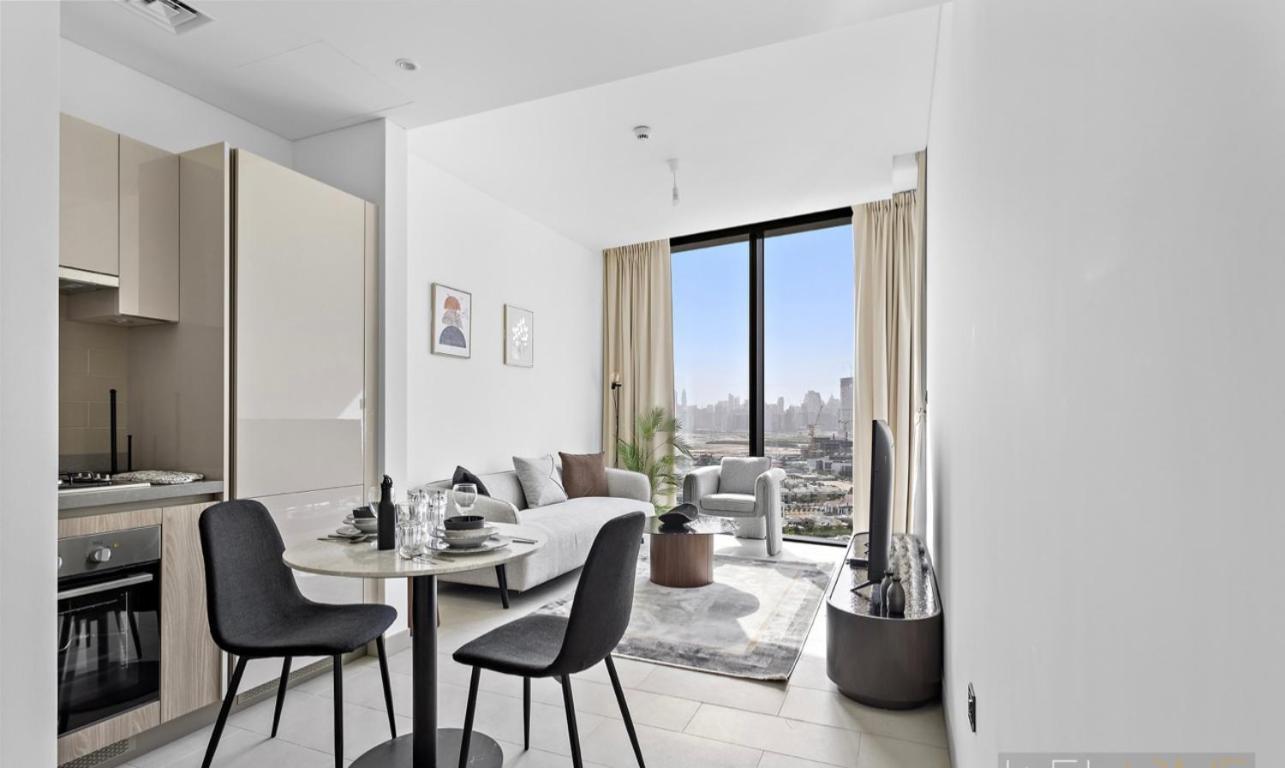 Apartment Sobha Waves With Amazing View Dubai