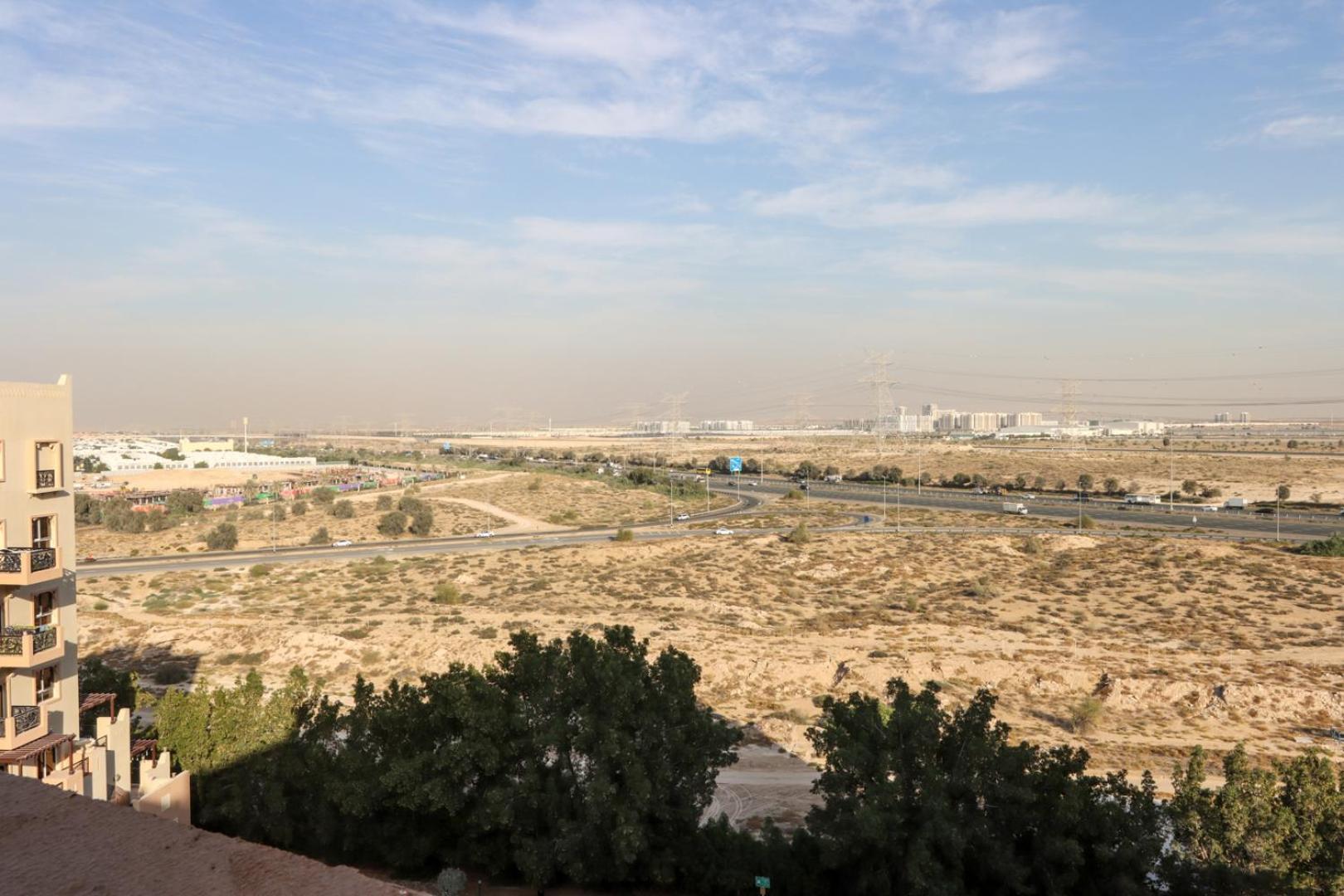 Livbnb- 2-bedroom Sanctuary In Al Ramth, Dubailand Apartment Dubai
