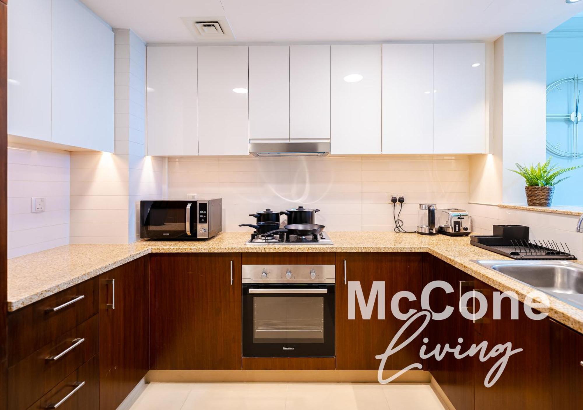 Classic 1 Bed In Burj Vista Tower, Downtown Apartment