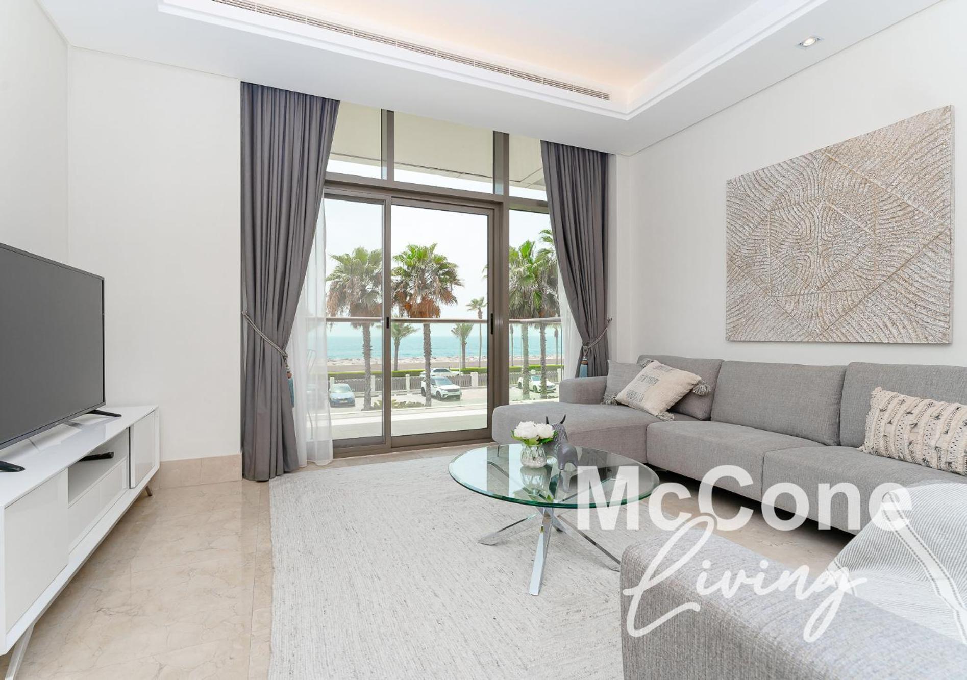Apartment 2br With Sea View & Terrace *