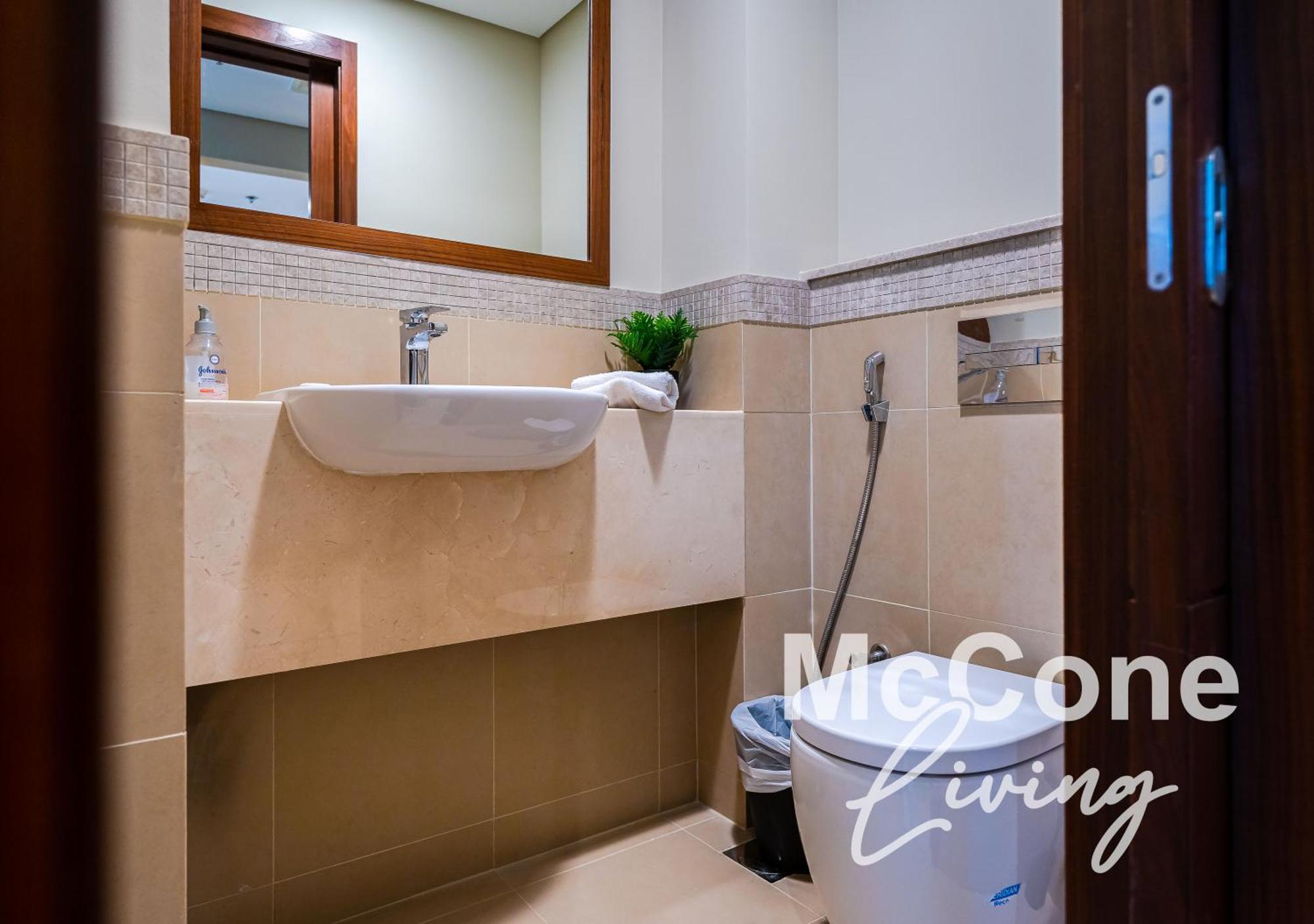 Classic 1 Bed In Burj Vista Tower, Downtown *