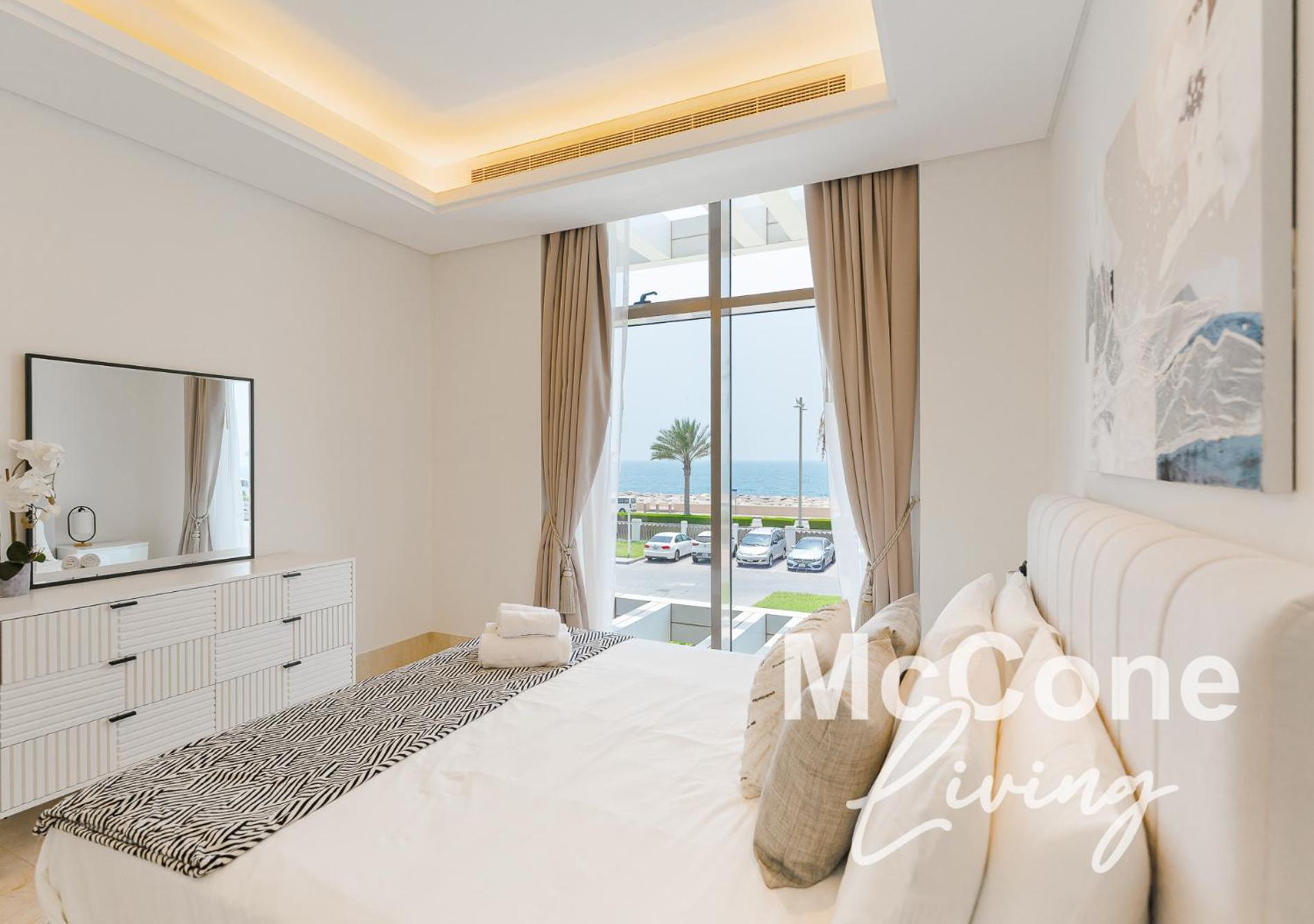 2br With Sea View & Terrace * Dubai
