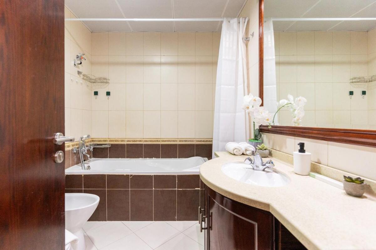 Apartment Luxury 3 Bedroom With Stunning Full Marina View In *