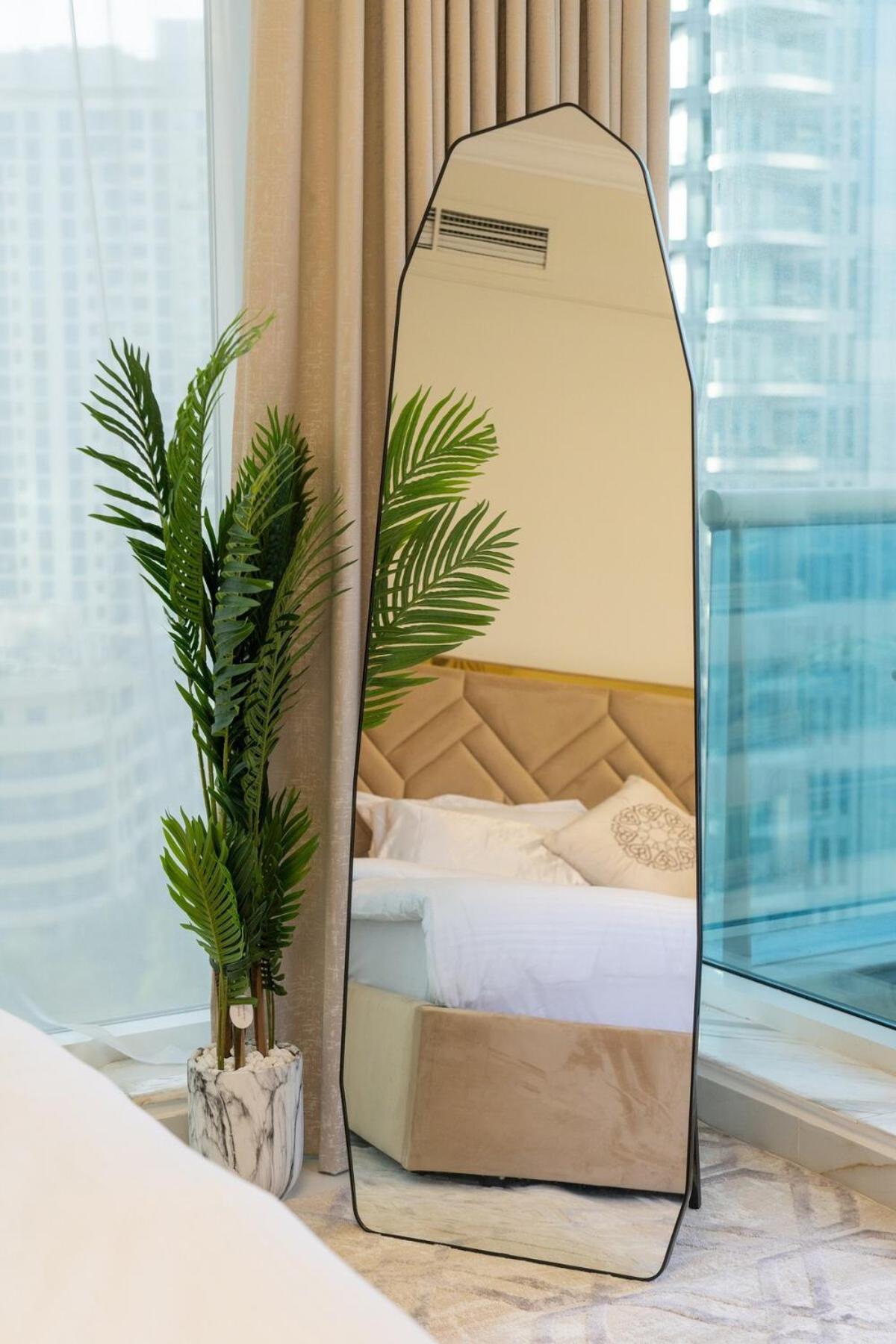 Luxury 3 Bedroom With Stunning Full Marina View In * Dubai