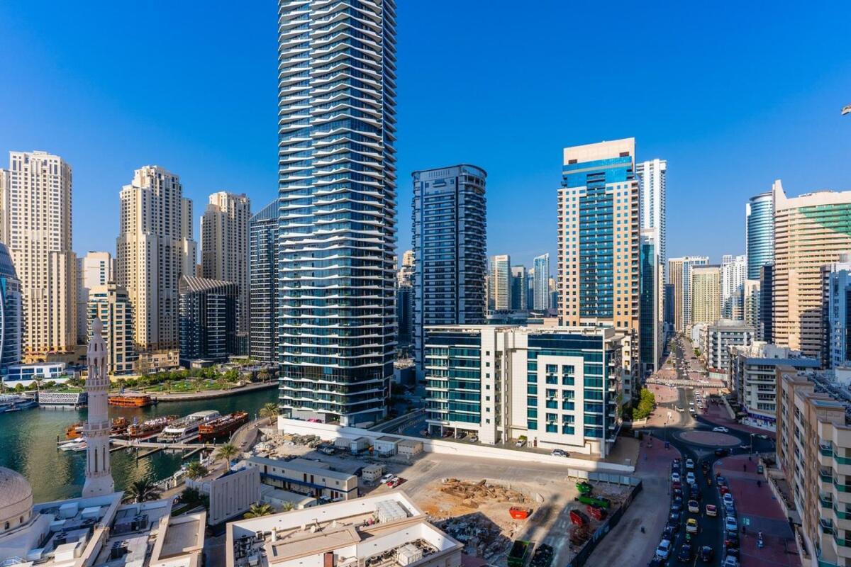 Luxury 3 Bedroom With Stunning Full Marina View In Apartment Dubai