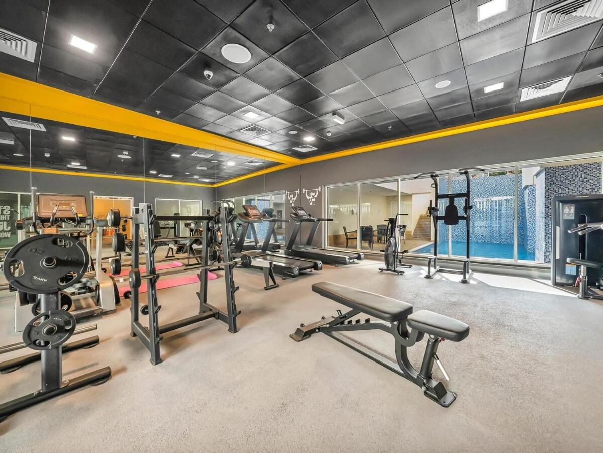 Luxury 3 Bedroom With Stunning Full Marina View In * Dubai