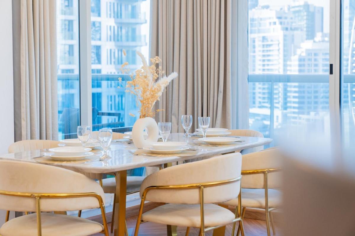 Luxury 3 Bedroom With Stunning Full Marina View In