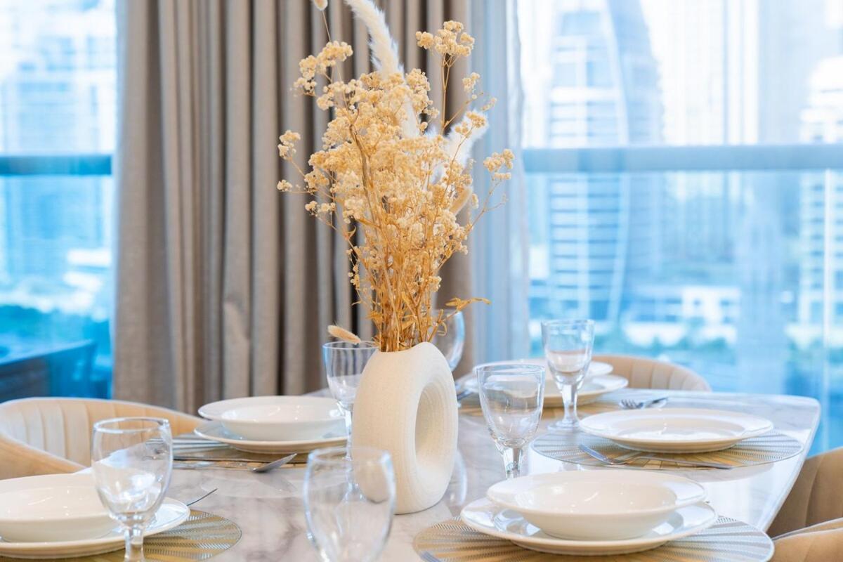 Luxury 3 Bedroom With Stunning Full Marina View In