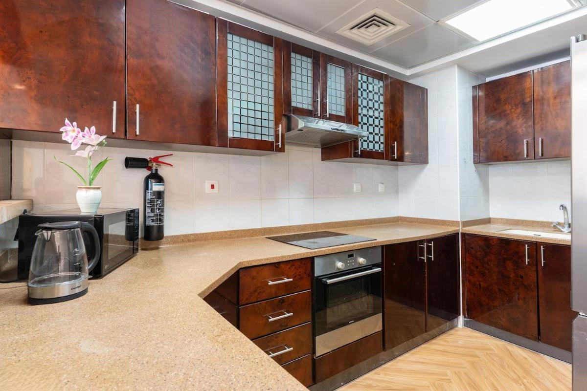 Luxury 3 Bedroom With Stunning Full Marina View In