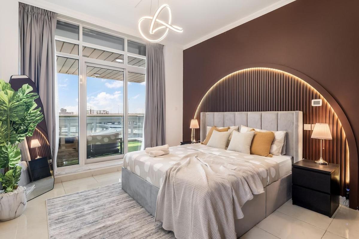Luxury 3 Bedroom With Stunning Full Marina View In