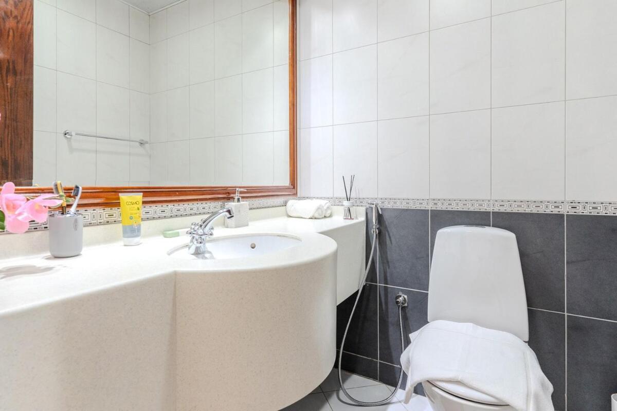 Luxury 3 Bedroom With Stunning Full Marina View In Apartment *