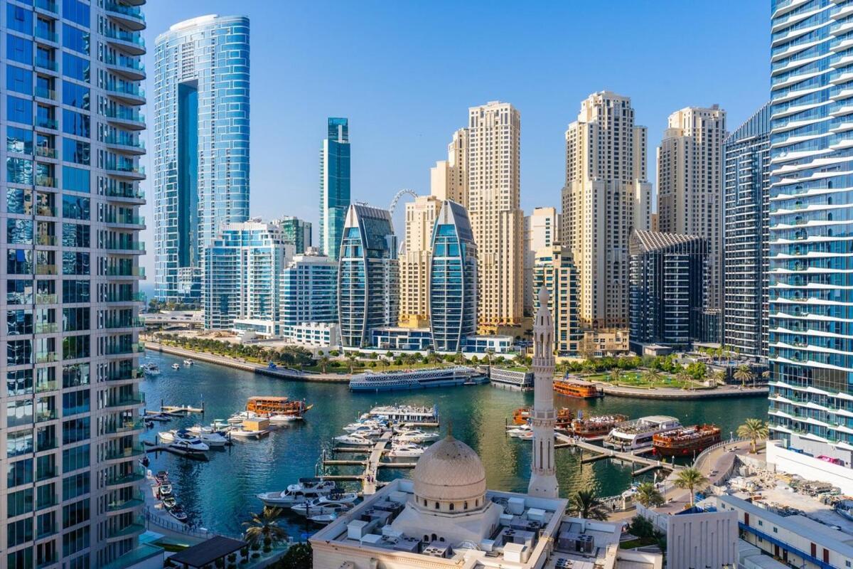 Luxury 3 Bedroom With Stunning Full Marina View In Dubai