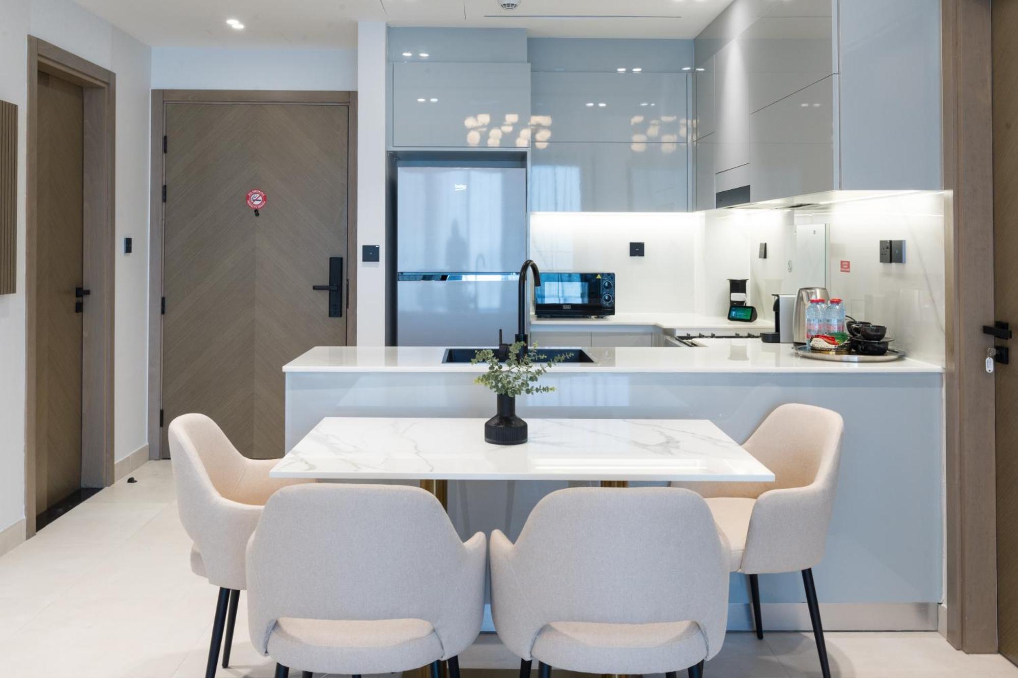 Apartment Keyrock Living - Binghatti Canal Premium *