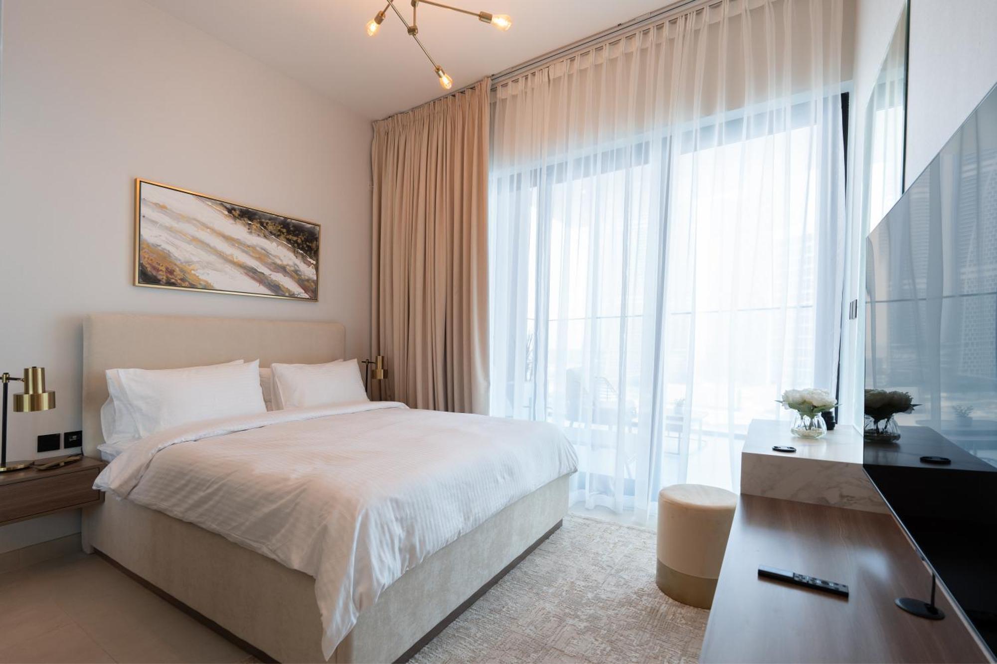 Keyrock Living - Binghatti Canal Premium Apartment