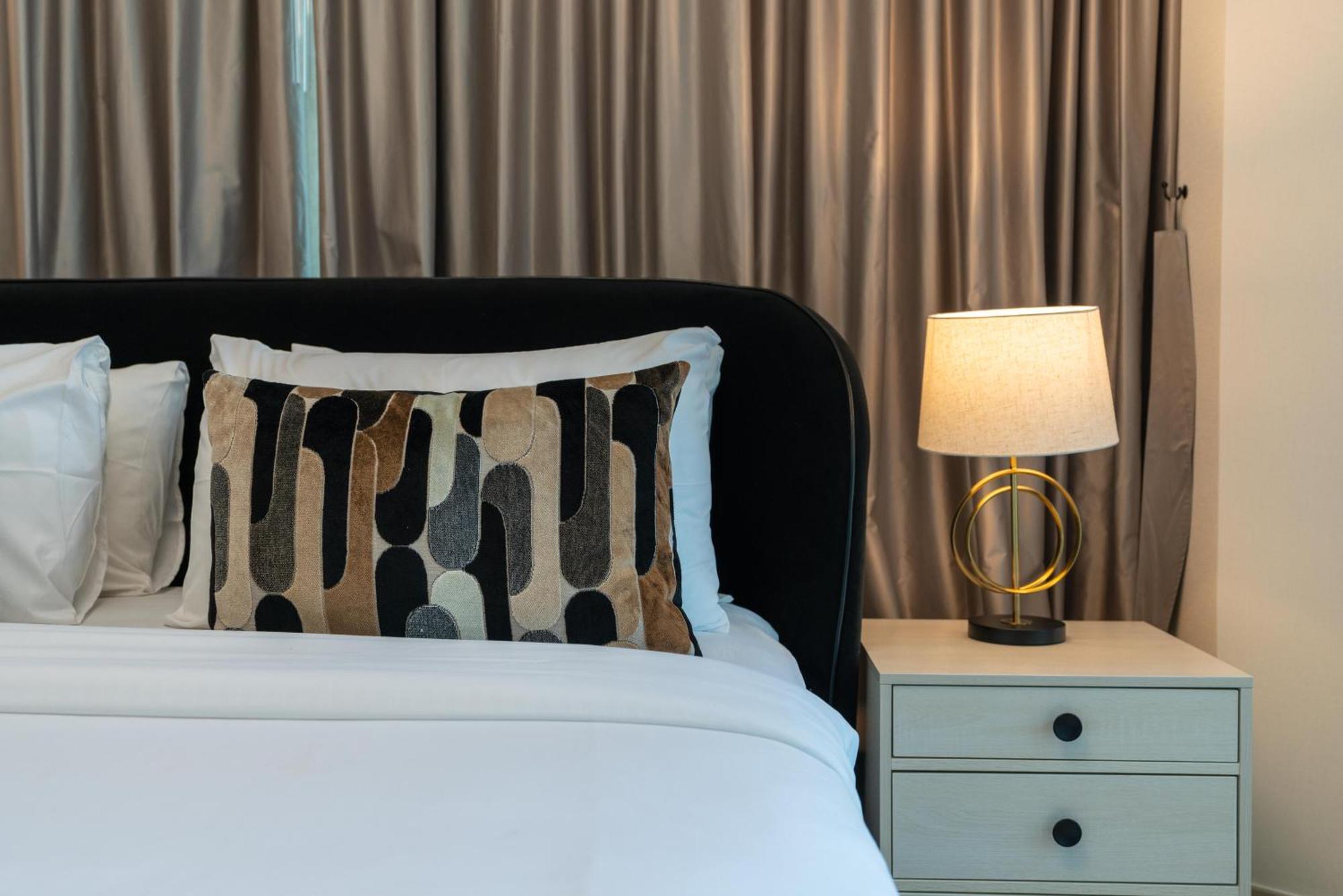 Lux I 29 Blvd I Burj Khalifa & Fountain Views Apartment