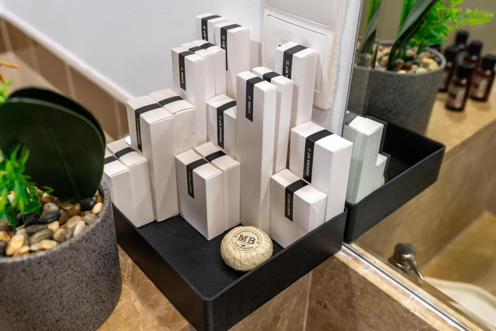 Lux I 29 Blvd I Burj Khalifa & Fountain Views Apartment Dubai