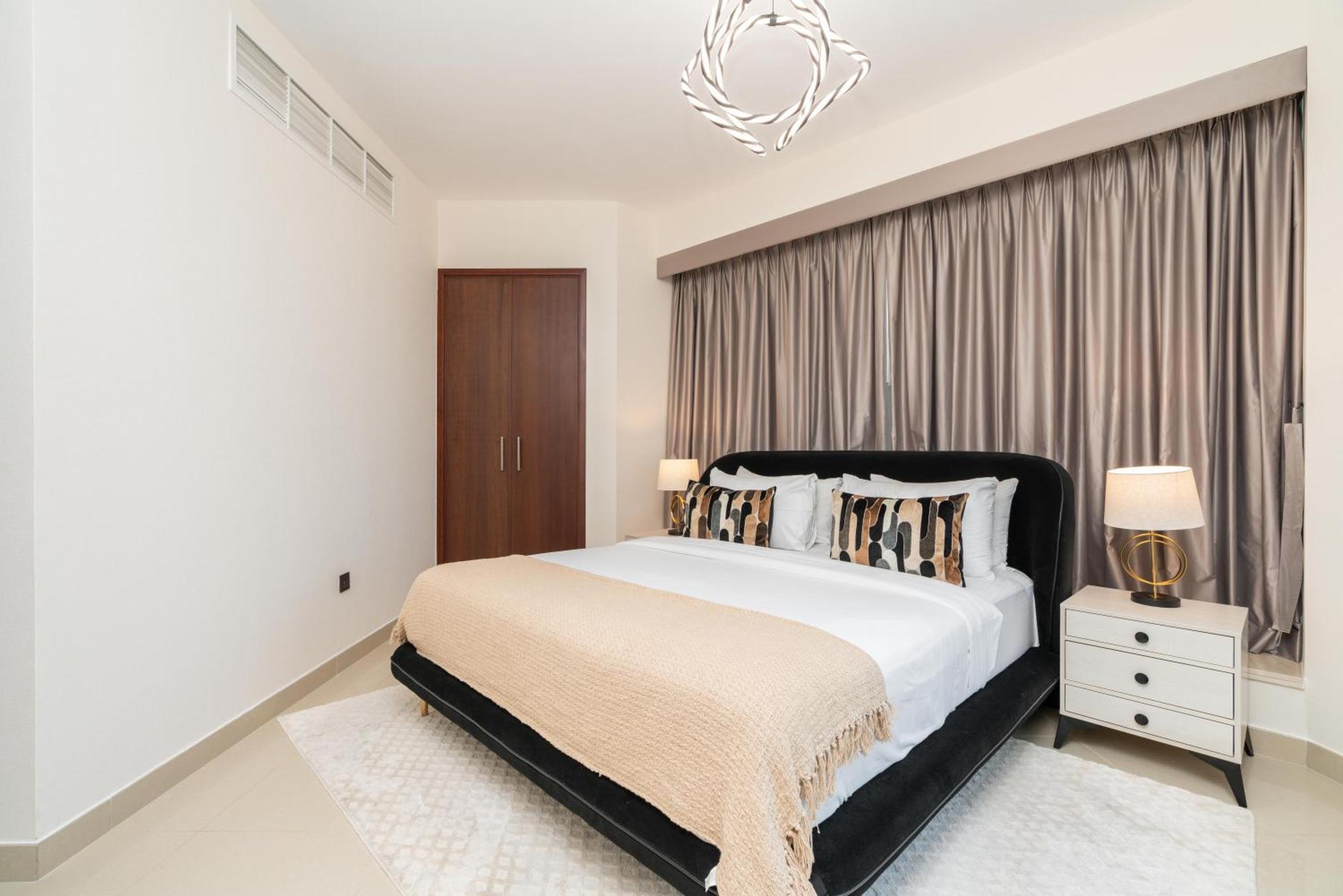 Lux I 29 Blvd I Burj Khalifa & Fountain Views * Dubai
