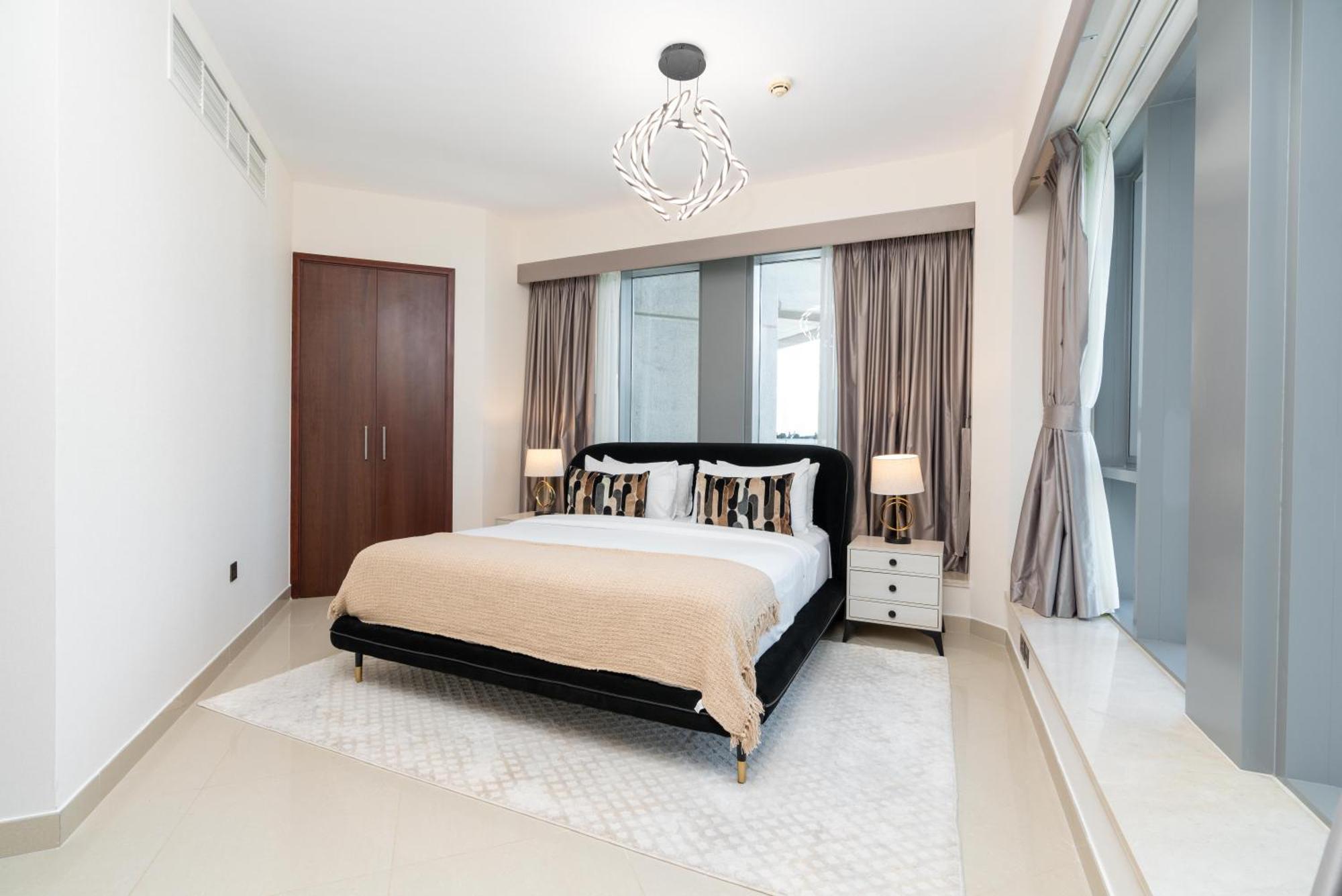 Lux I 29 Blvd I Burj Khalifa & Fountain Views * Dubai
