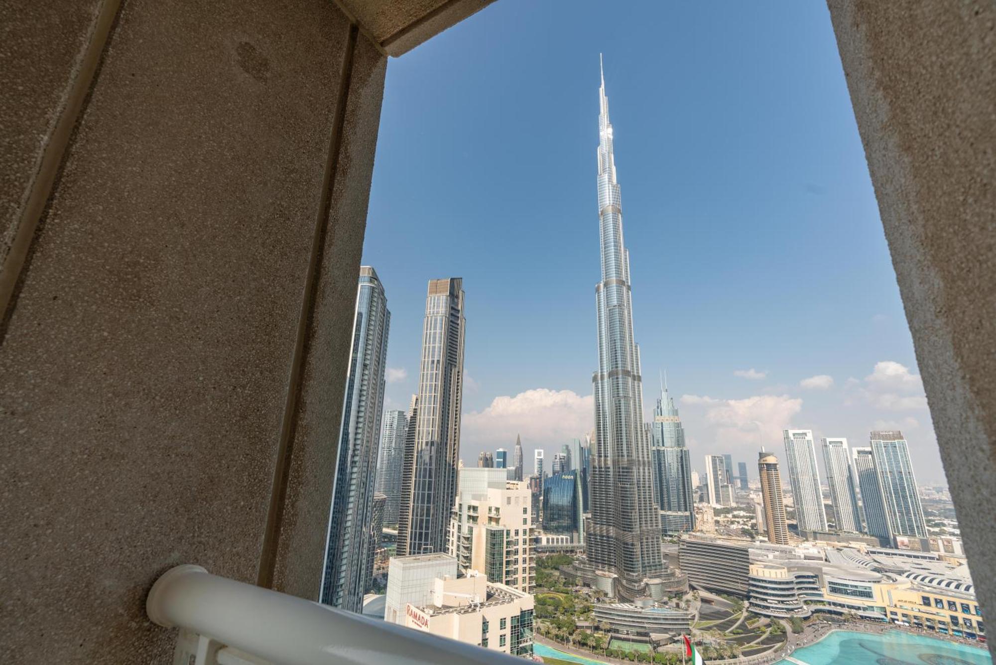 Lux I 29 Blvd I Burj Khalifa & Fountain Views Apartment
