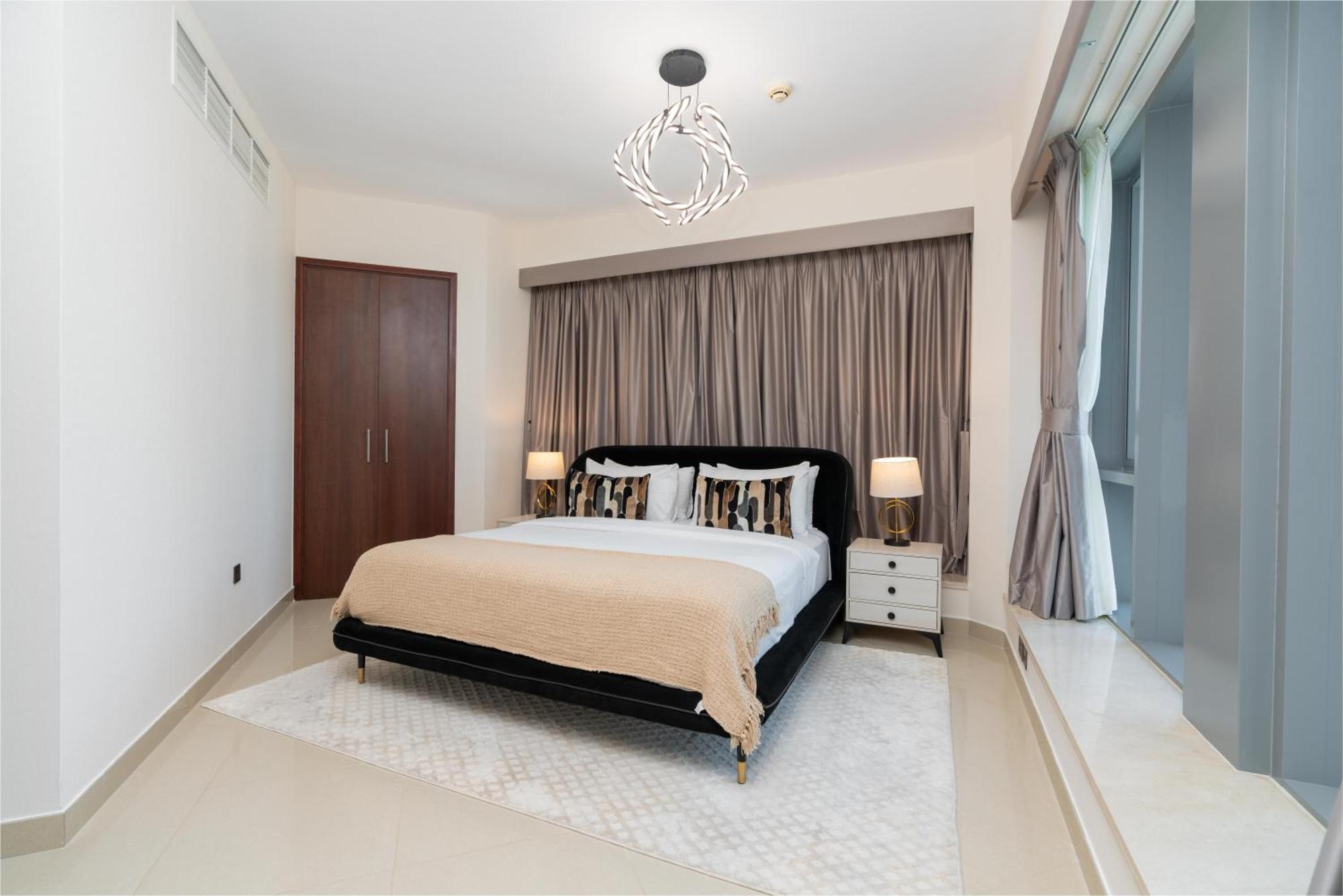 Lux I 29 Blvd I Burj Khalifa & Fountain Views * Dubai