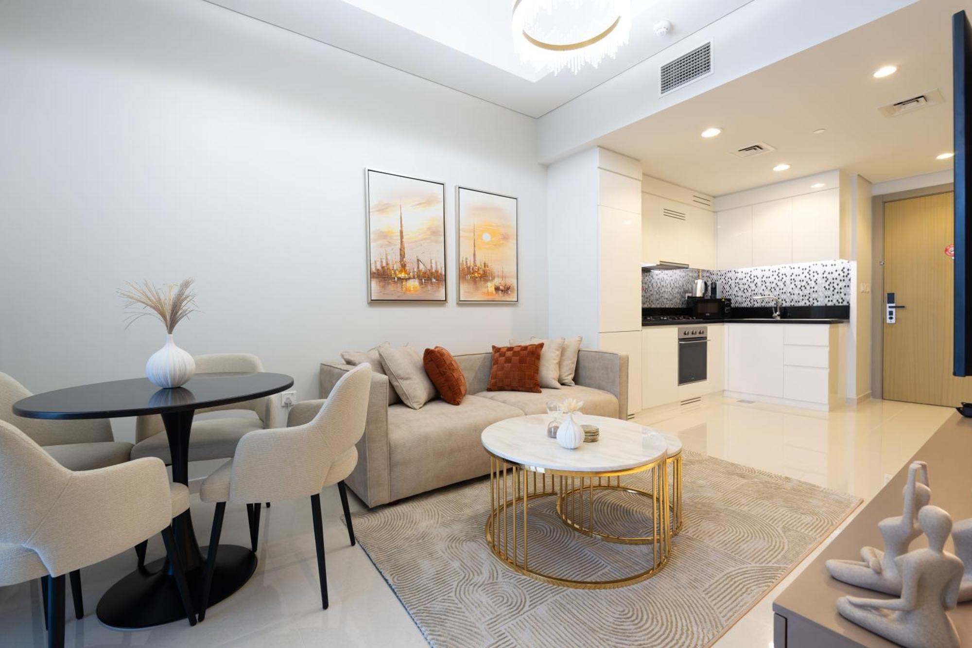 Apartment Luxury At Aykon Tower - Views Dubai