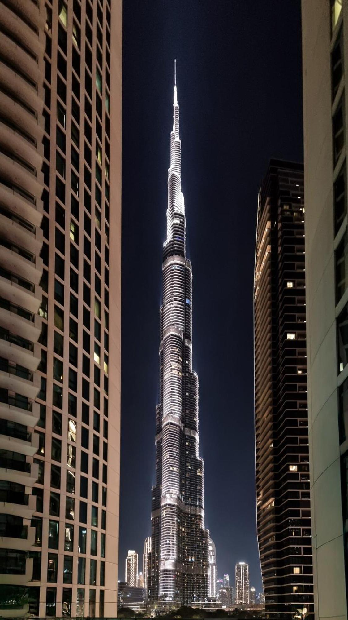 Royal Vista At Burj Vista - Downtown Burj Khalifa View - Brand New Luxury 2br Apartment