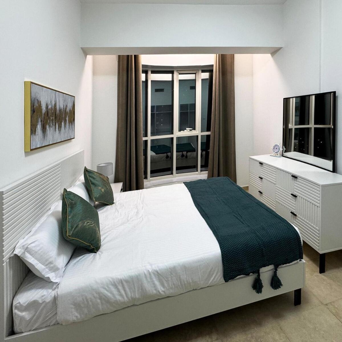 Preatoni Tower - Jlt By Golden Casa Apartment Dubai
