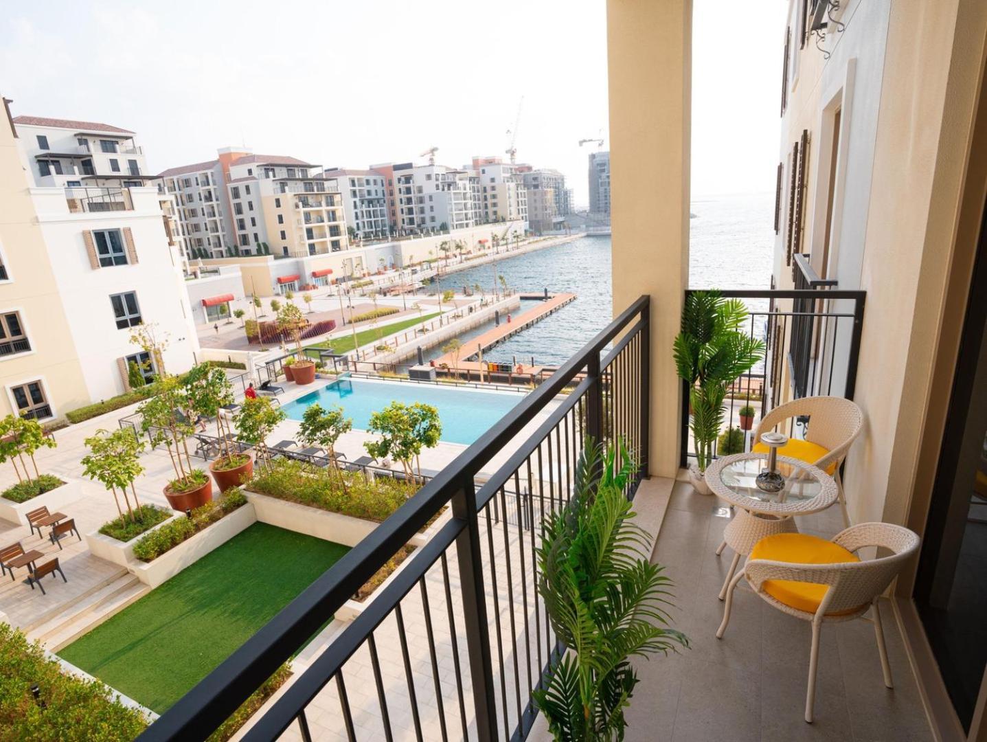 Apartment Sunset Haven At La Rive