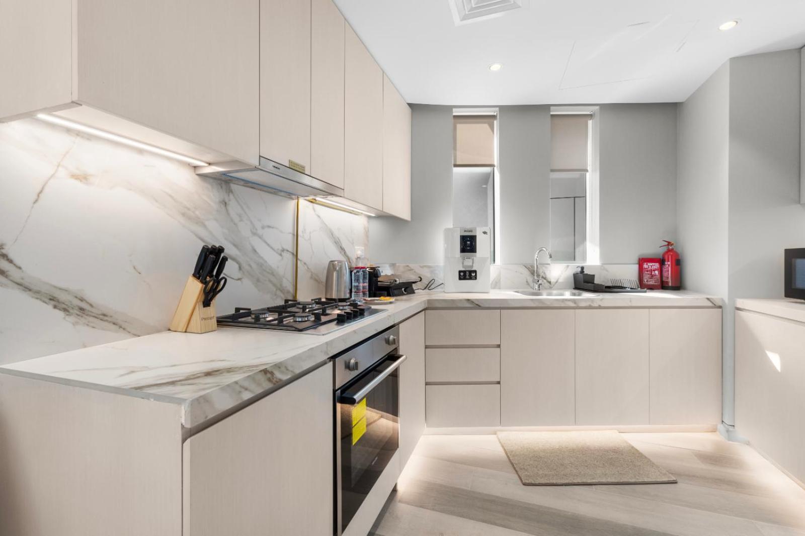 Luxury Living In Marina 1br Extra Large Apartment *
